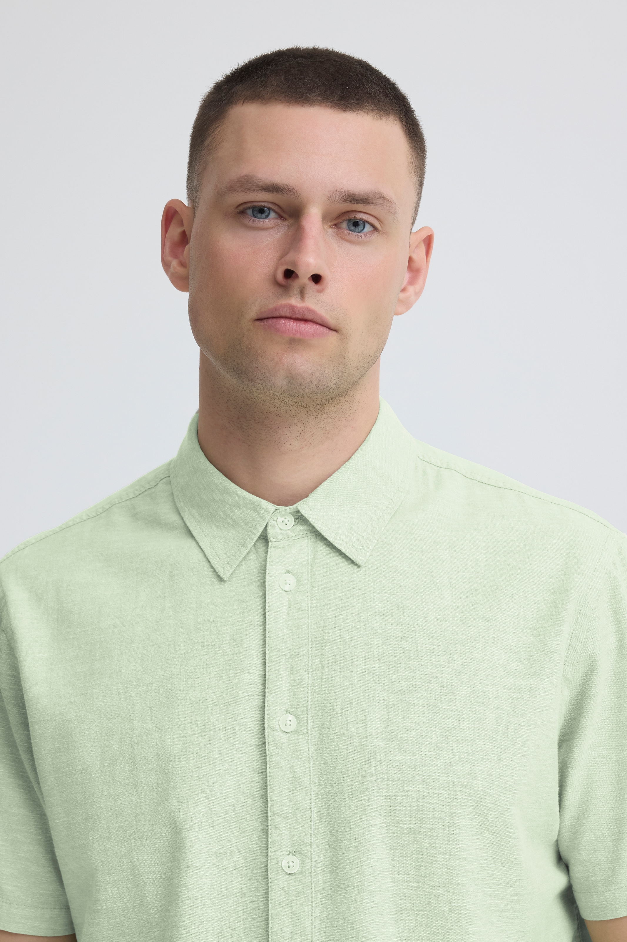 Blend Kurzarmhemd »BHABAN SHIRT PP NOOS« aus Baumwollmischung, mit Leinenoptik, Regular Fit, pflegeleicht