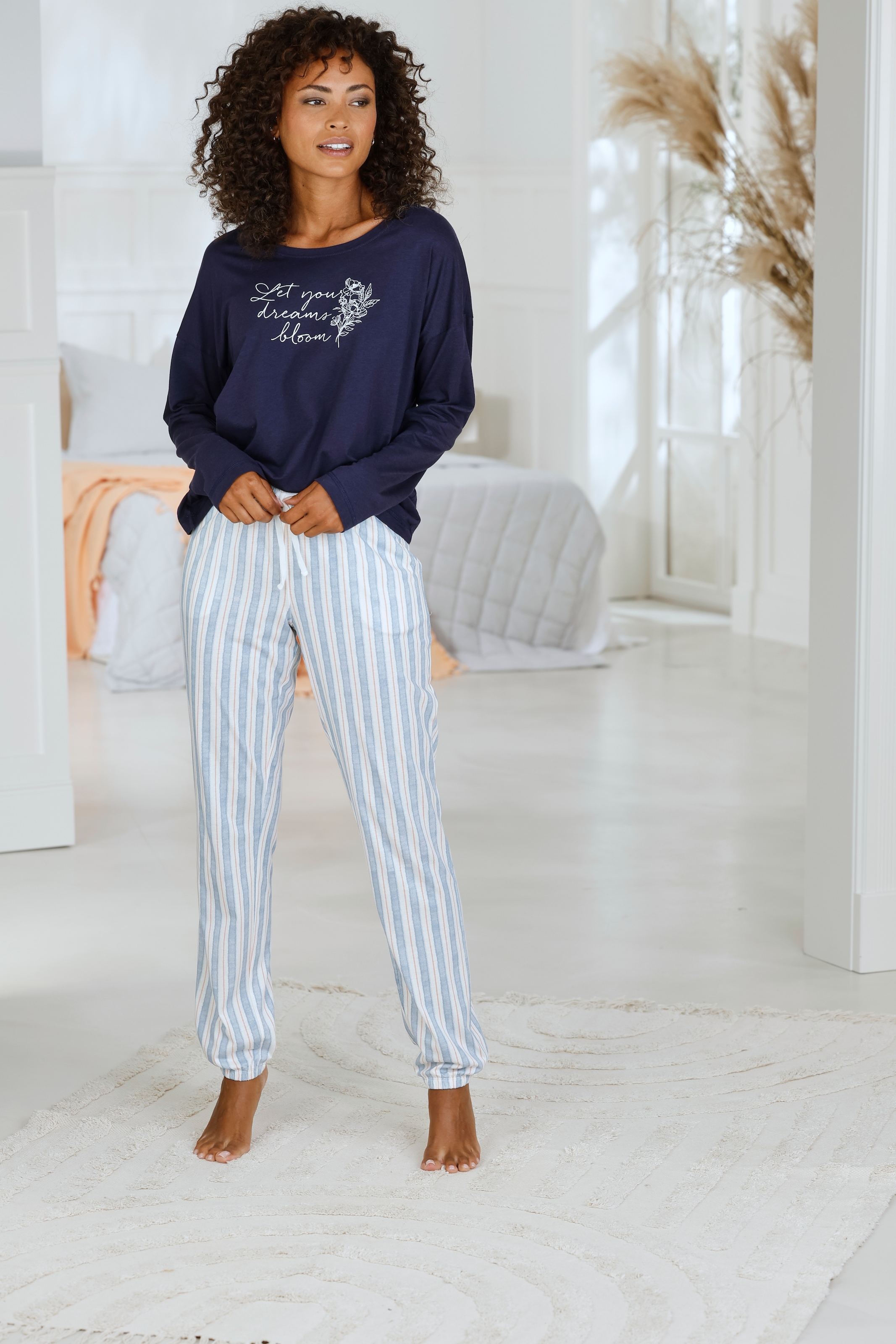 Vivance Dreams Pyjamaoberteil, mit Frontdruck