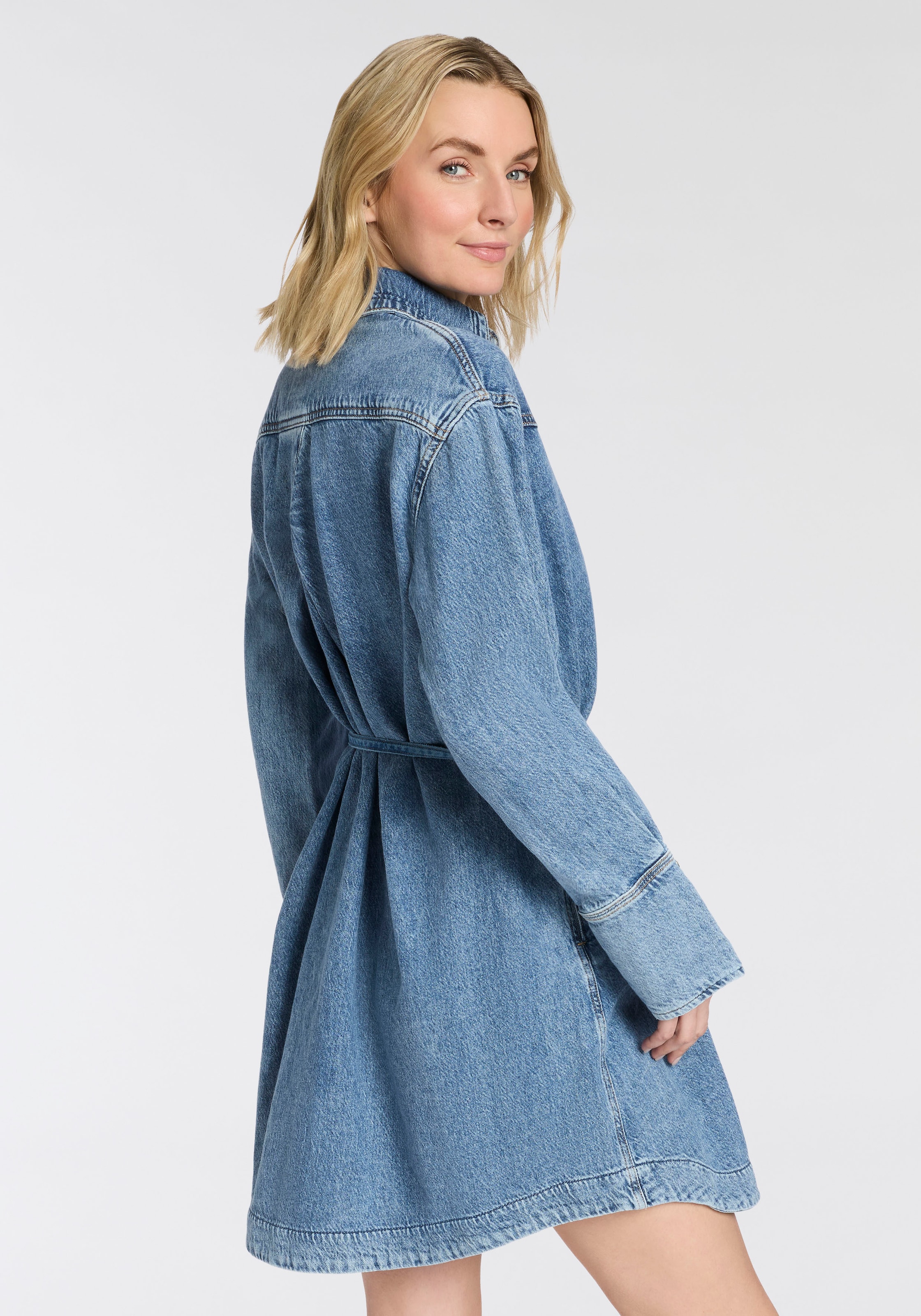 BOSS ORANGE Hemdblusenkleid »Shirtdress Premium Damenmode« Eingrifftaschen tailliert, Denim-Look