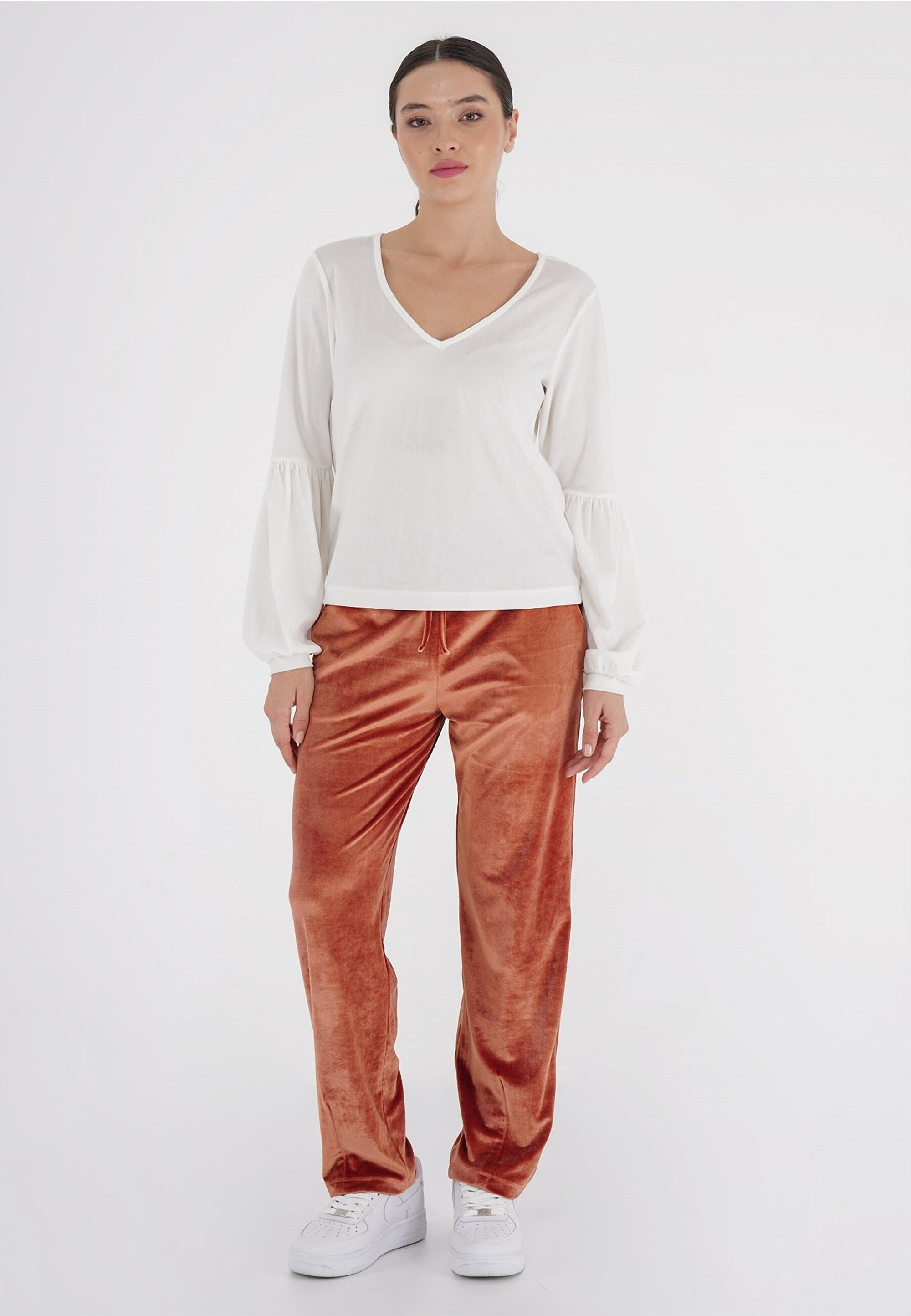 freshlions Langarmshirt "Viveka", 1 Stk. aus samtig, weichem Stoff hergeste günstig online kaufen