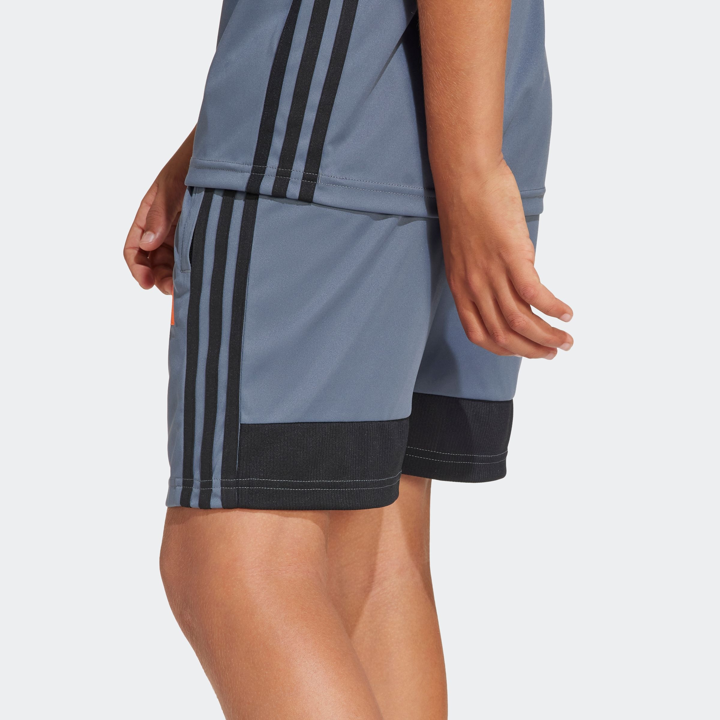 adidas Performance Trainingsshorts »TIRO ES SHO Y«, (1 tlg.)