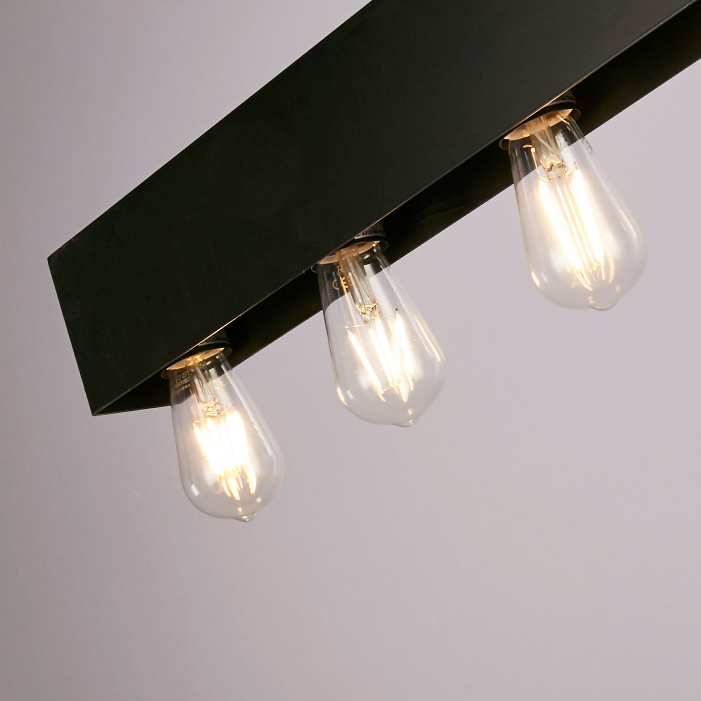 Searchlight Hängeleuchte »Piano 8Lt Diner Bar Pendant - Matt Black Metal« E27 1 Stk.