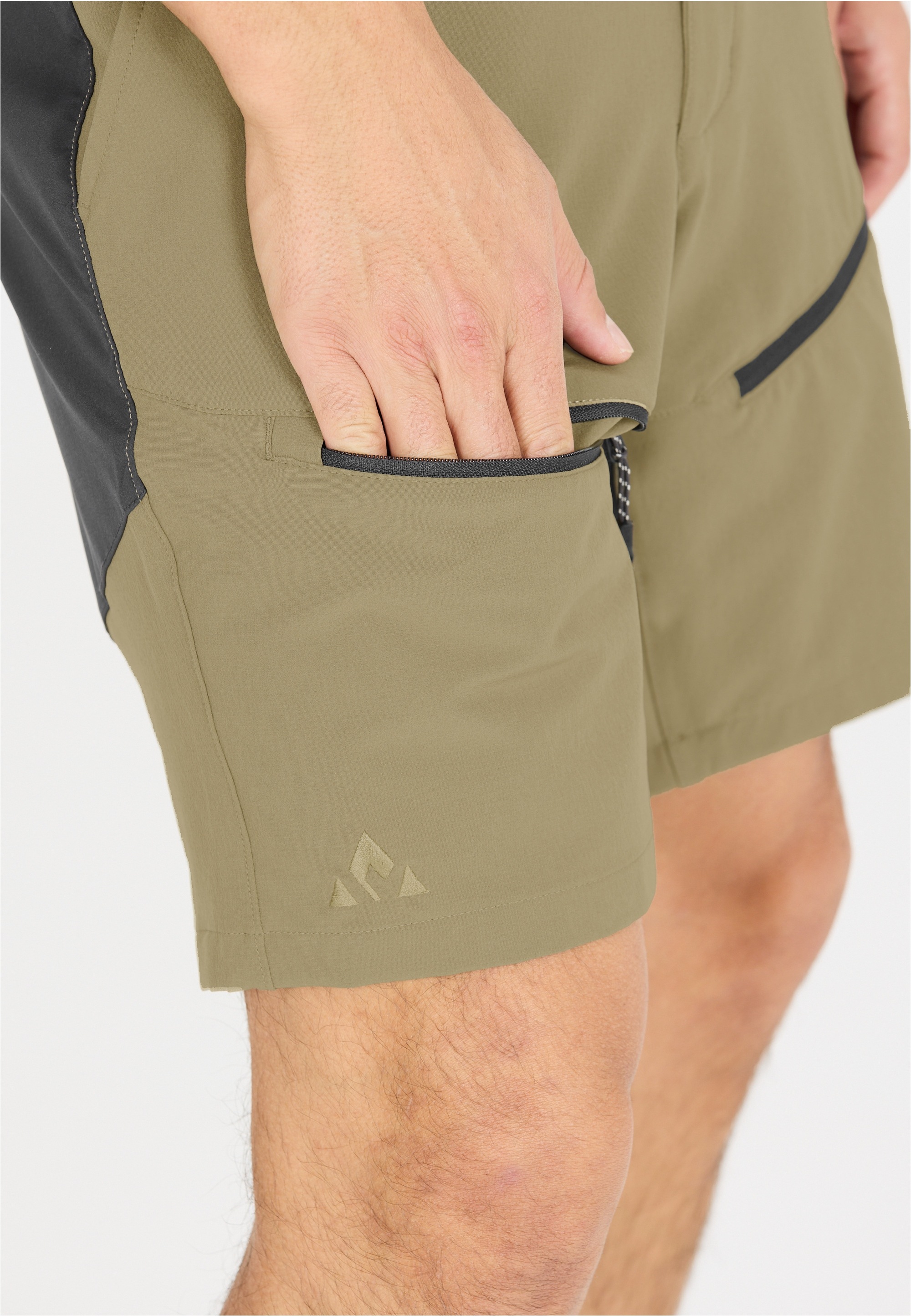 WHISTLER Shorts, mit 4-Wege-Stretch-Material