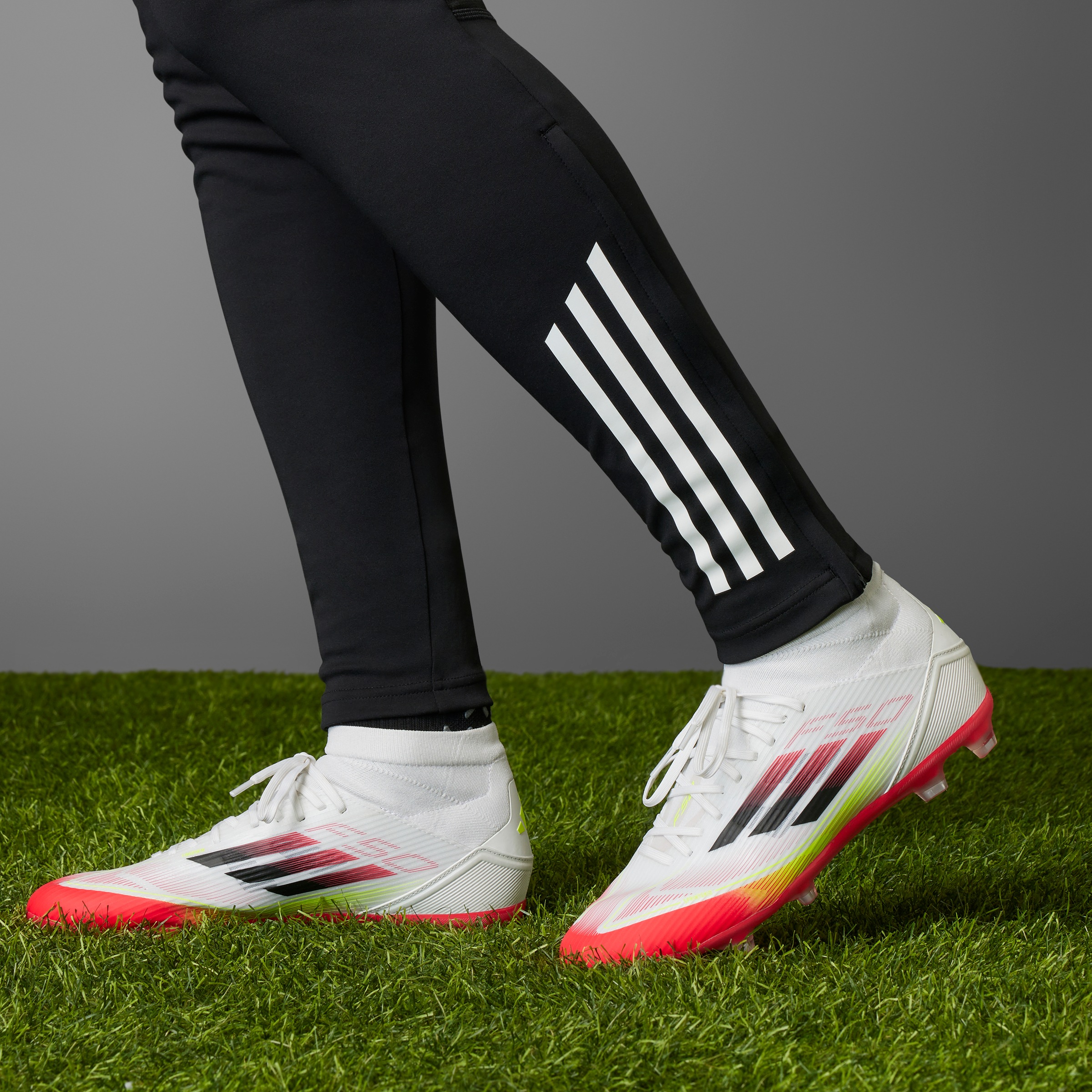 adidas Performance Fußballschuh »F50 LEAGUE MID FG/MG«