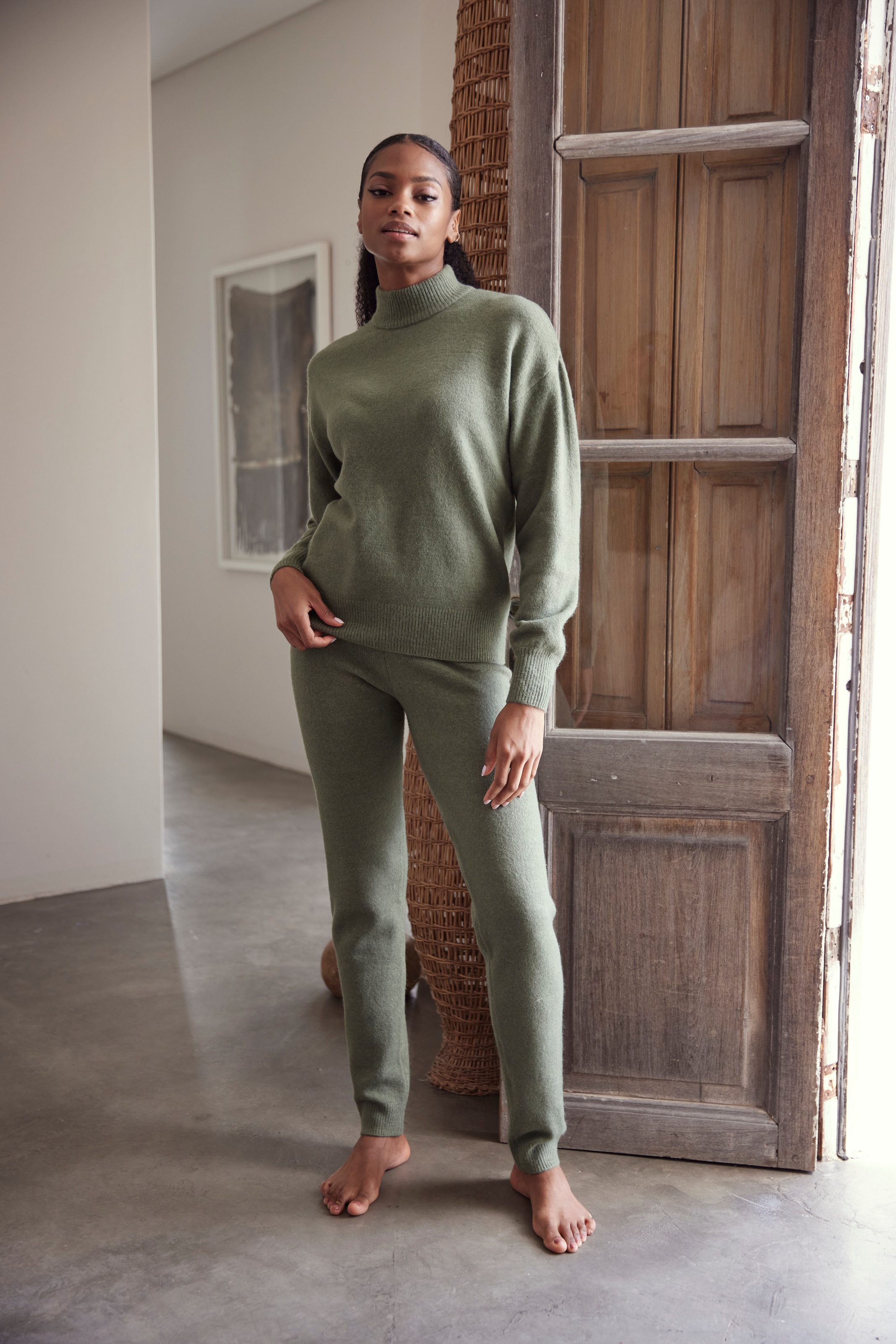 LASCANA Strickpullover, mit Stehkragen und Rippbündchen, Loungewear