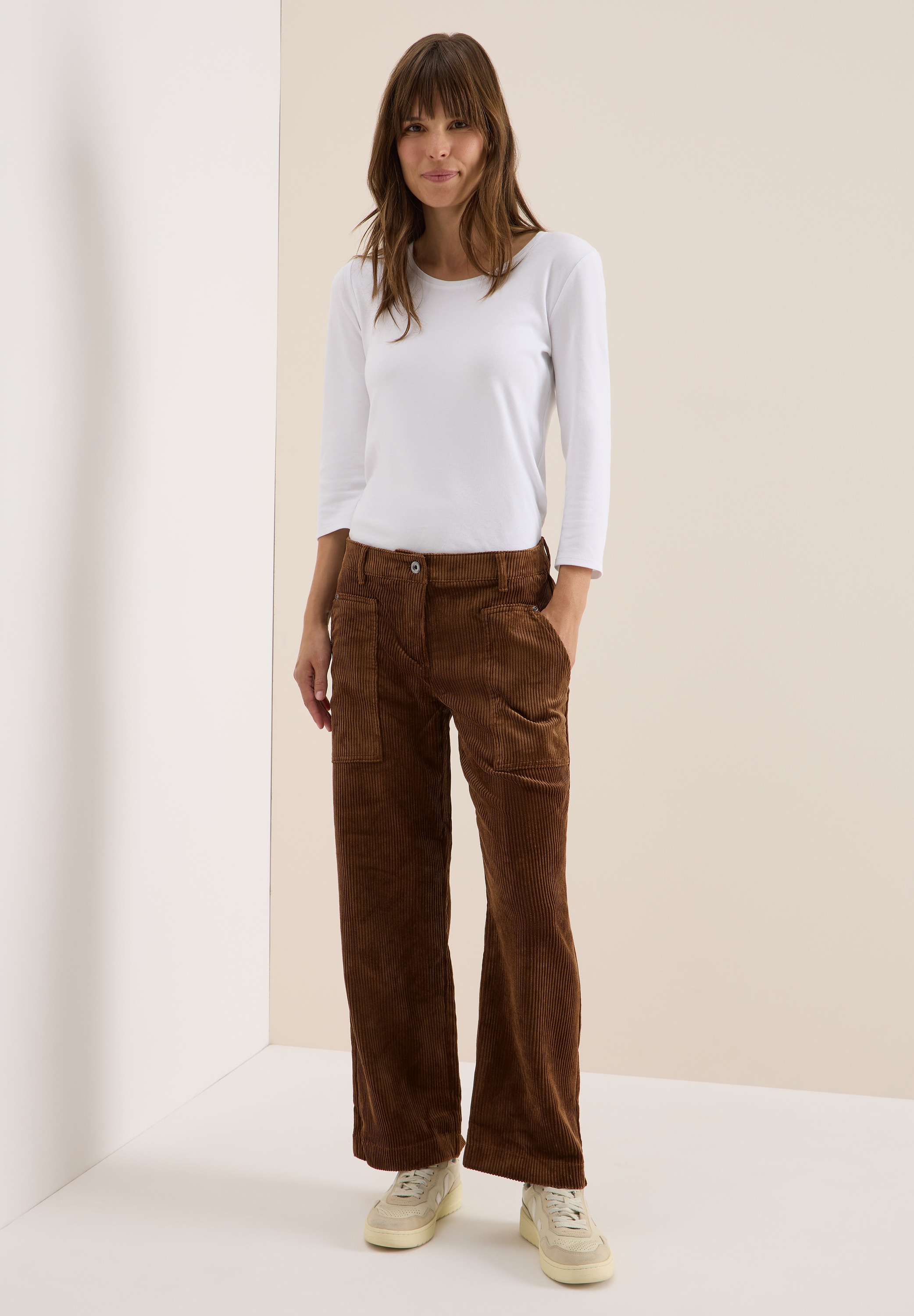 Cecil Cordhose, in Cord-Optik