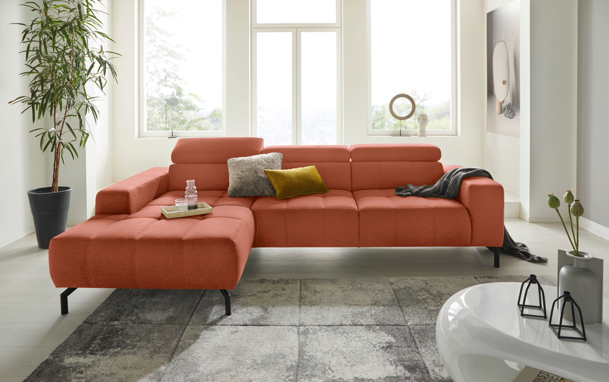 DOMO collection Ecksofa "Cunelli tolle Sitznähte als Designelement, fester Sitzkomfort, L-Form" whlw. verstellbare Kopfteile, passend für gängige Saugroboter