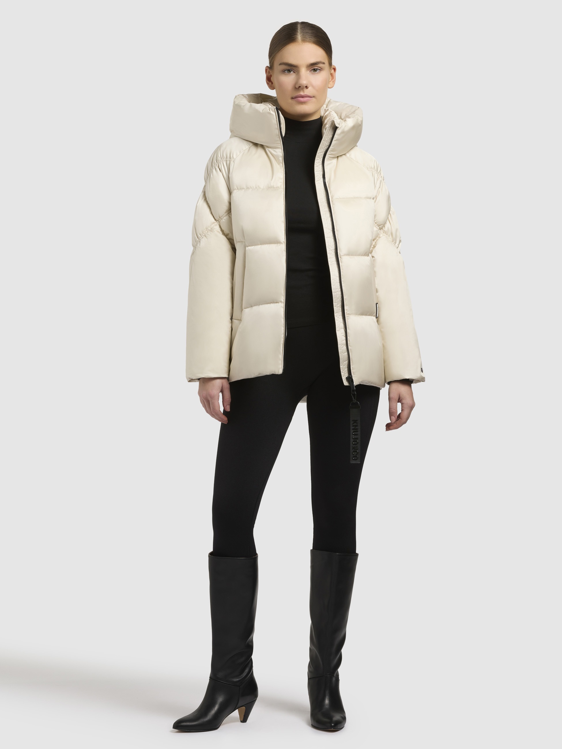 khujo Steppjacke »ISETT«, mit Kapuze