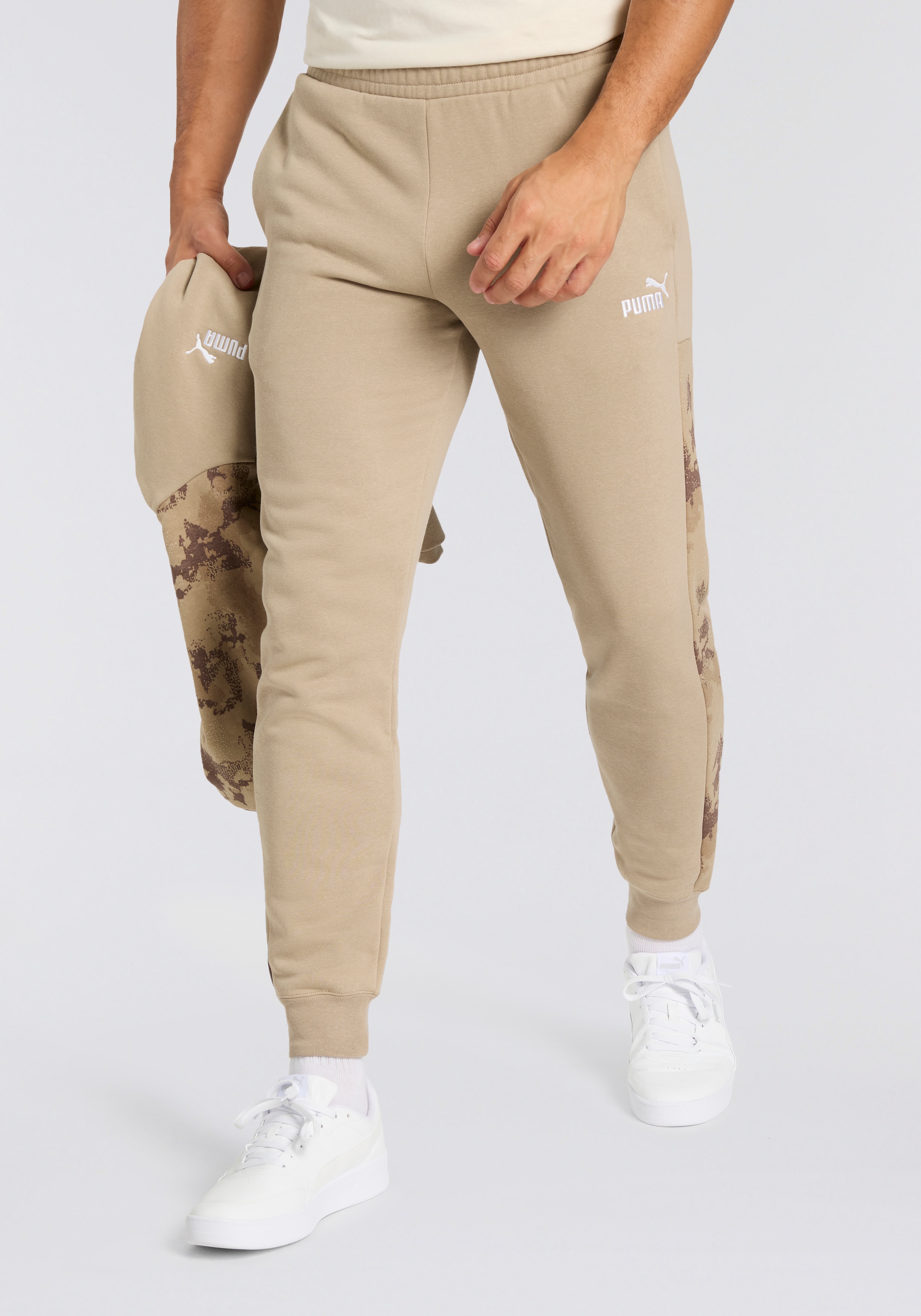 PUMA Trainingshose "ESS CAMO SWEATPANTS FL CL" für entspannte Tage und viel günstig online kaufen
