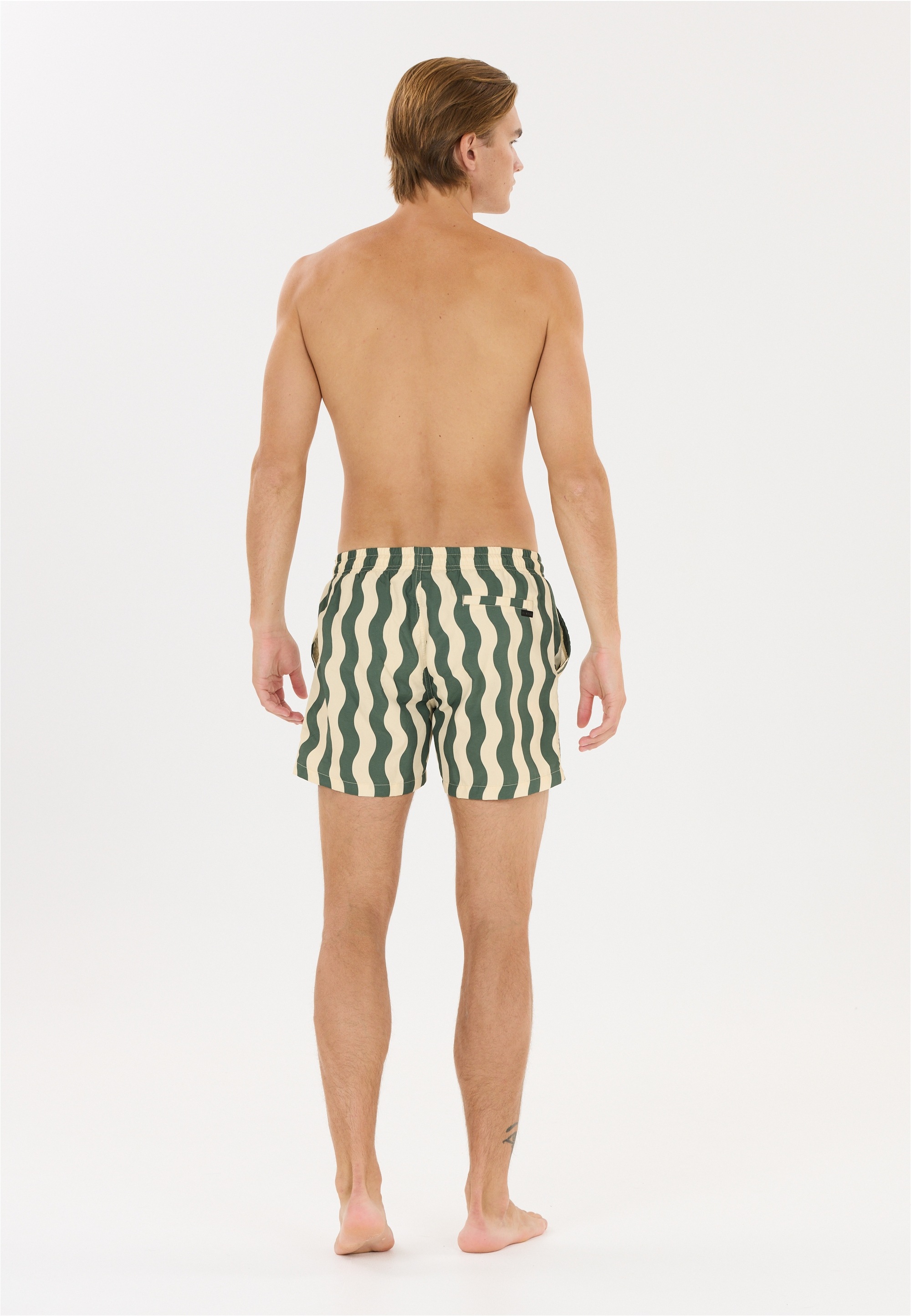 Virtus Badeshorts »Tana« mit atmungsaktiver Funktion