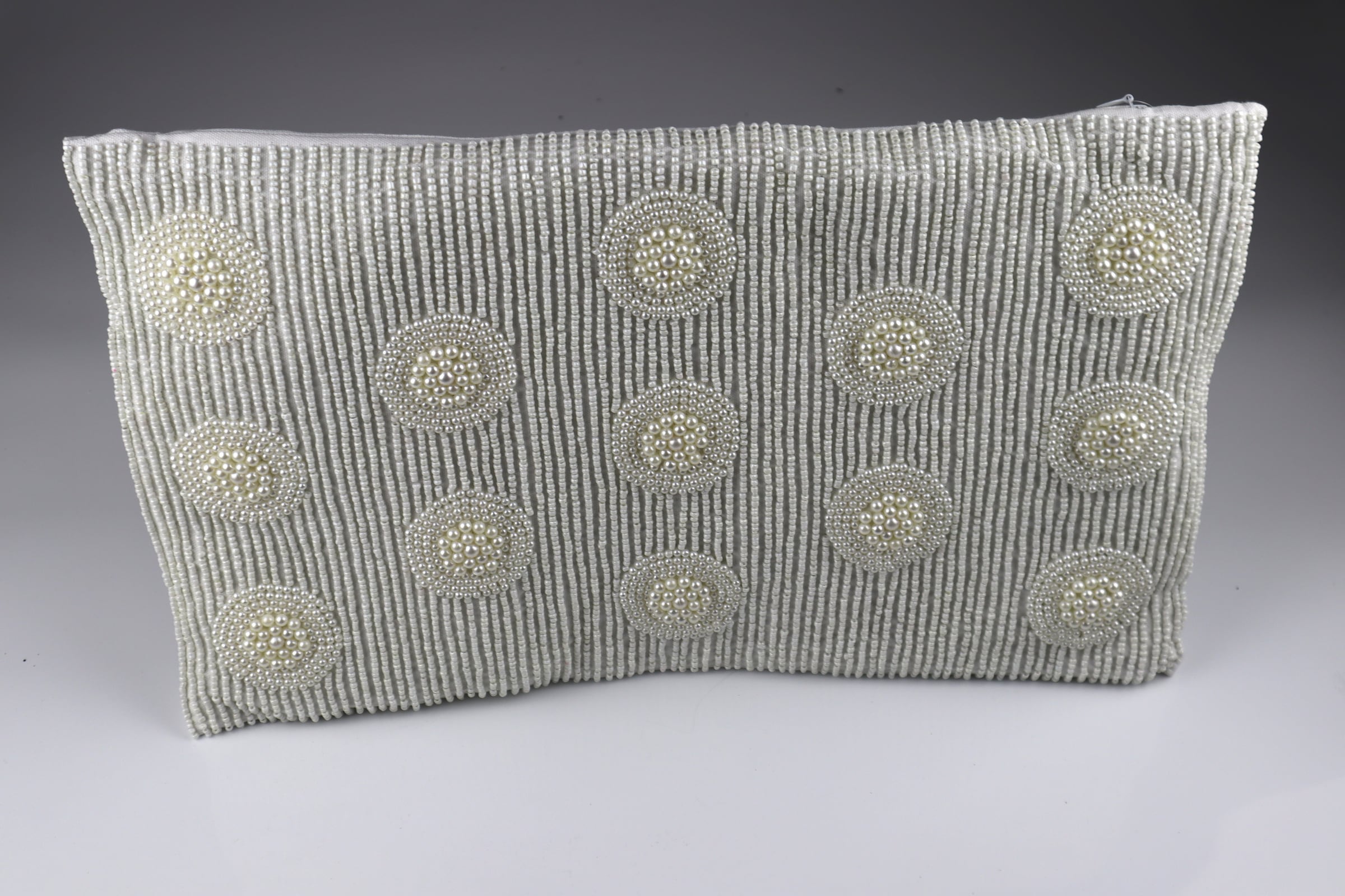 AM DESIGN Dekokissen "BxL: 50x30 cm", B/L: 50cm x 30cm, 1 Stk., beige, Dekokissen_Sitzkissen_Kissenhüllen, Baumwollbezug mit Strass-Applikationen