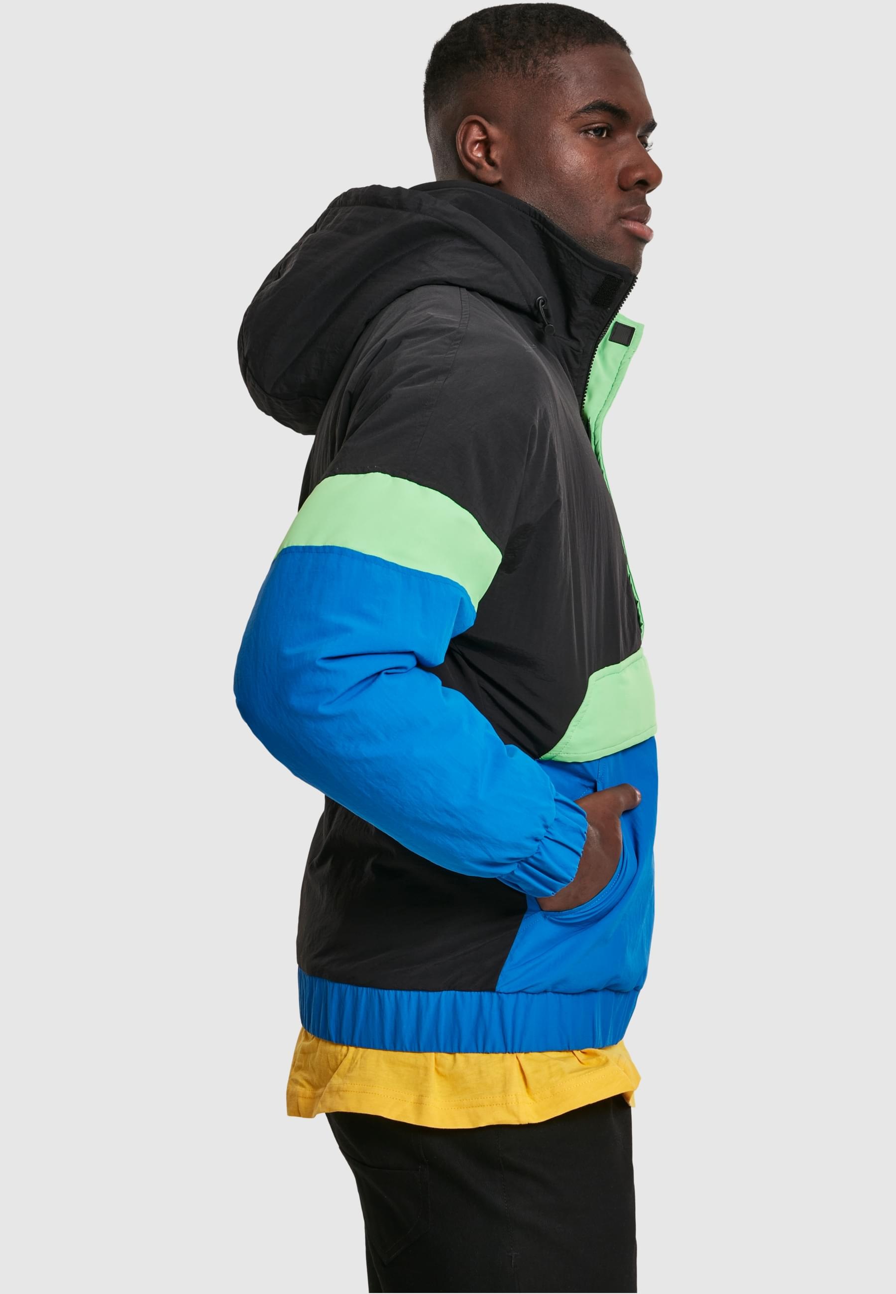 URBAN CLASSICS Allwetterjacke »Urban Classics Herren 3-Tone Neon Mix Pull Over Jacket«, (1 St.), mit Kapuze