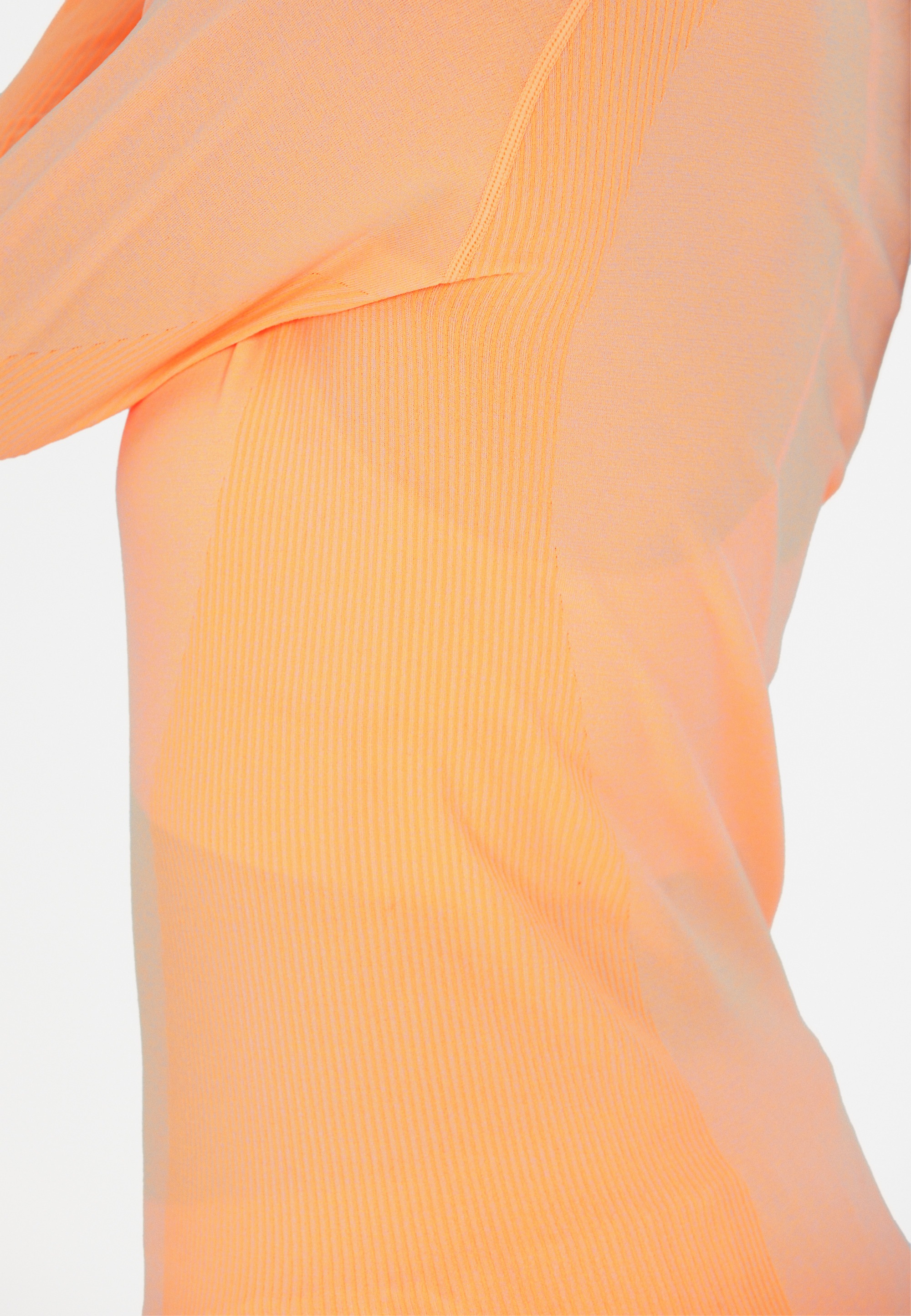 ENDURANCE Funktionsshirt »Halen«, im nahtlosen Design