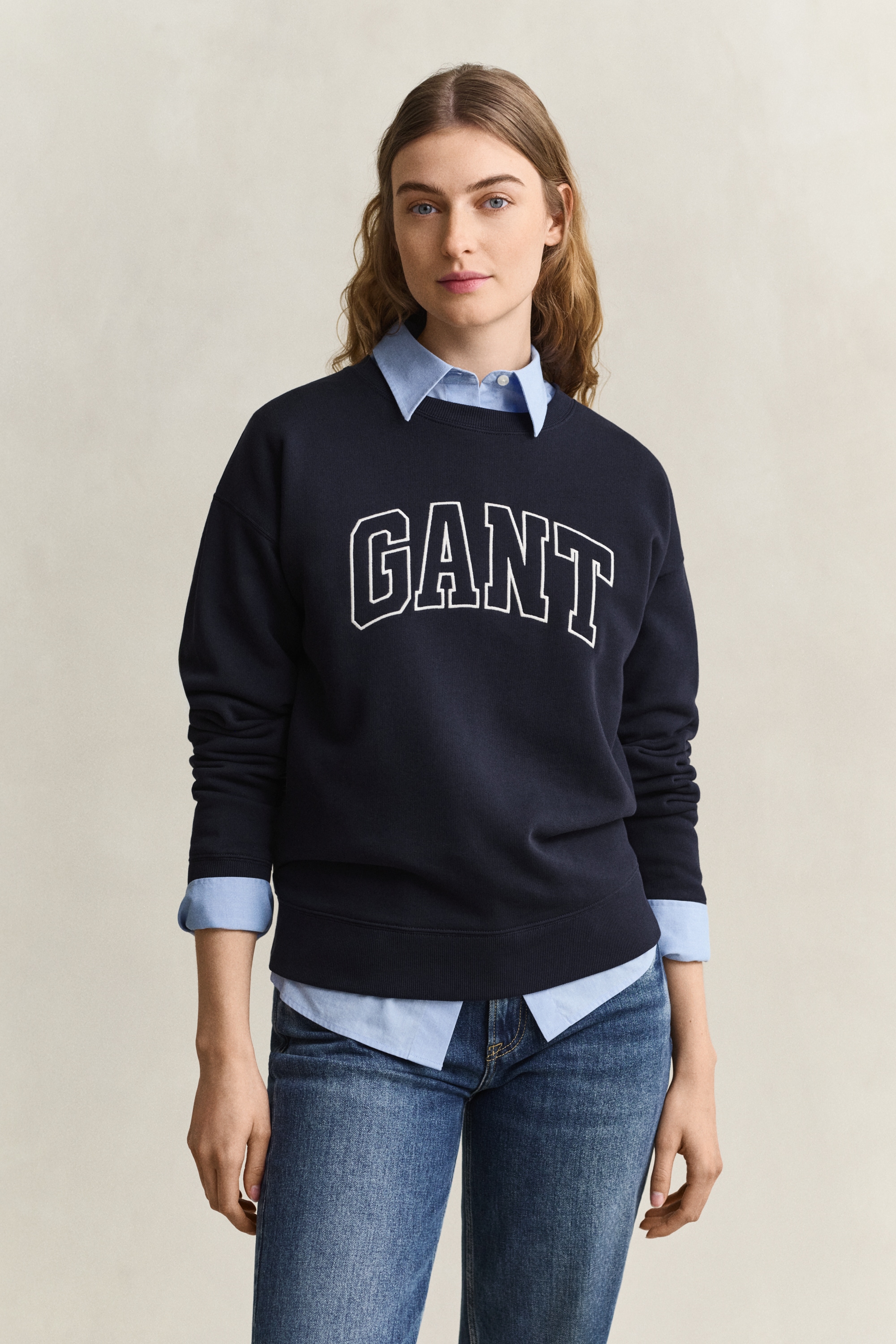 Gant Sweatshirt "GRAPHIC C-NECK SWEAT", Relaxed fit mit Rundhalsausschnitt