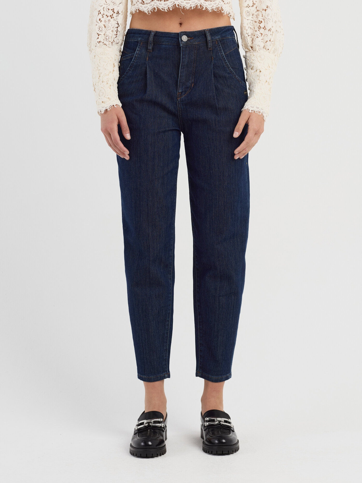 GANG 5-Pocket-Jeans »94SILVIA JOGGER« mit Metallgürtel