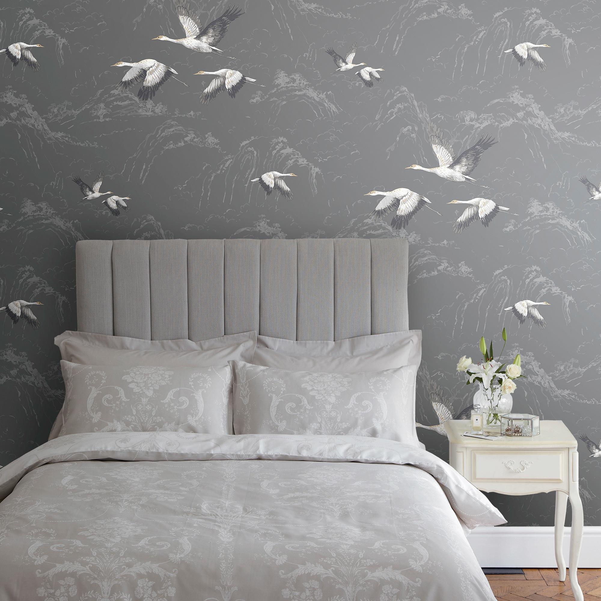 LAURA ASHLEY Vliestapete »Animalia«, FSC® zertifiziert, mit lebhaftem Druck, 10 Meter Länge