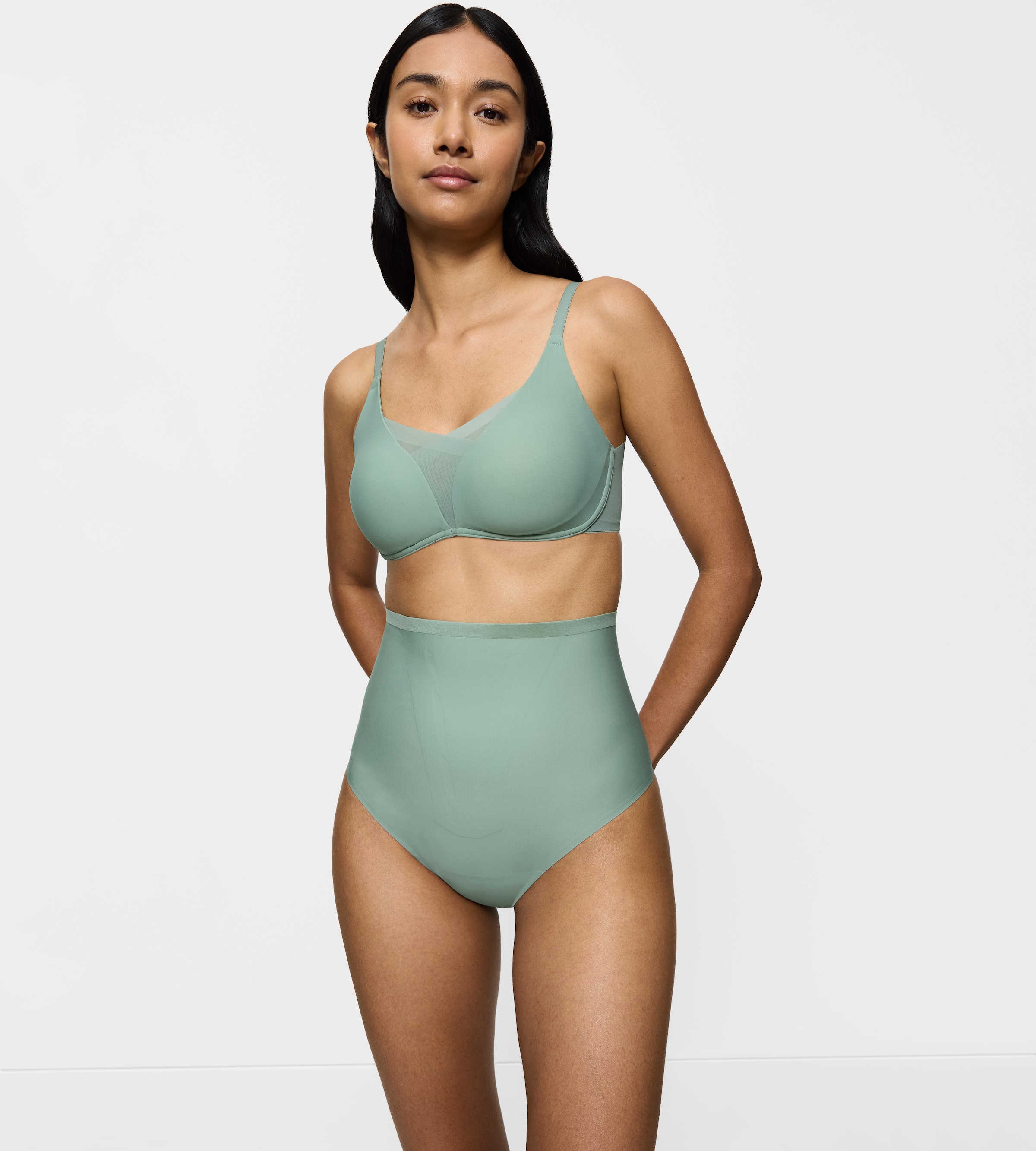 Triumph Shapingslip »Shape Smart Highwaist String«, glättend und schmeichelnd