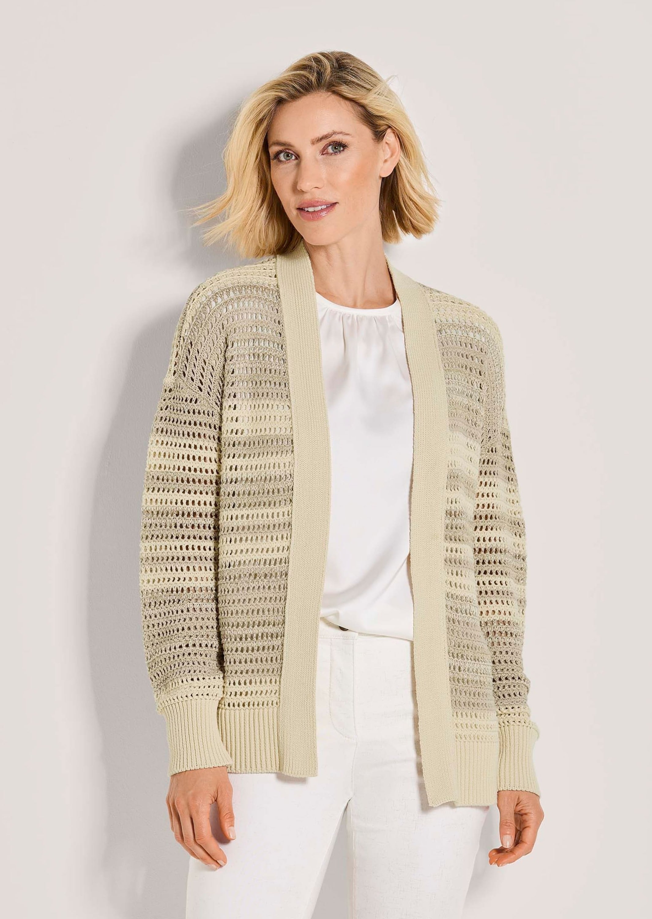 MADELEINE Strickjacke »Strickjacke Eleganter Ajour-Cardigan mit Glanzgarn« Ajour