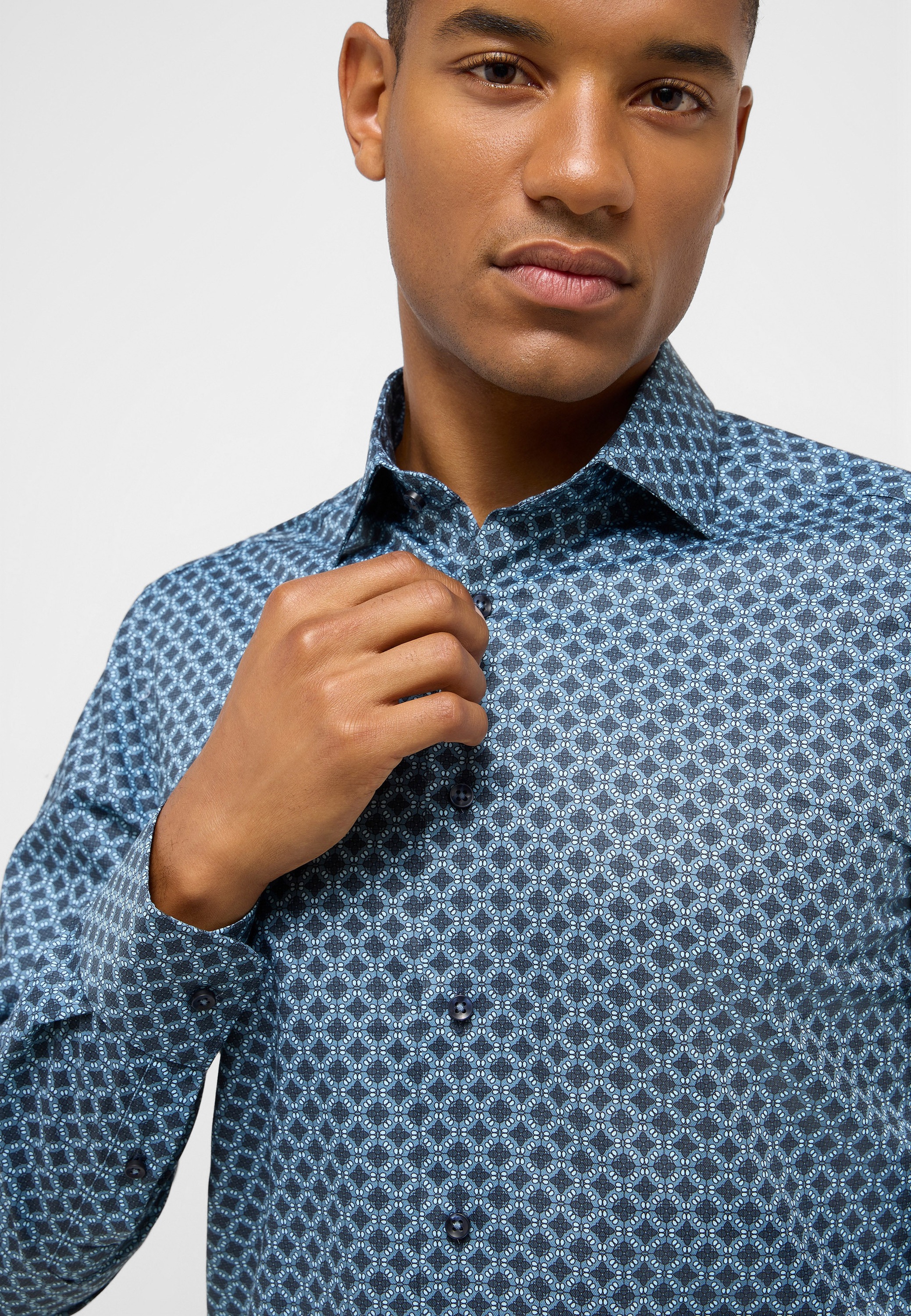 Thumbnail - Eterna Langarmhemd "SLIM FIT" NON IRON (bügelfrei)