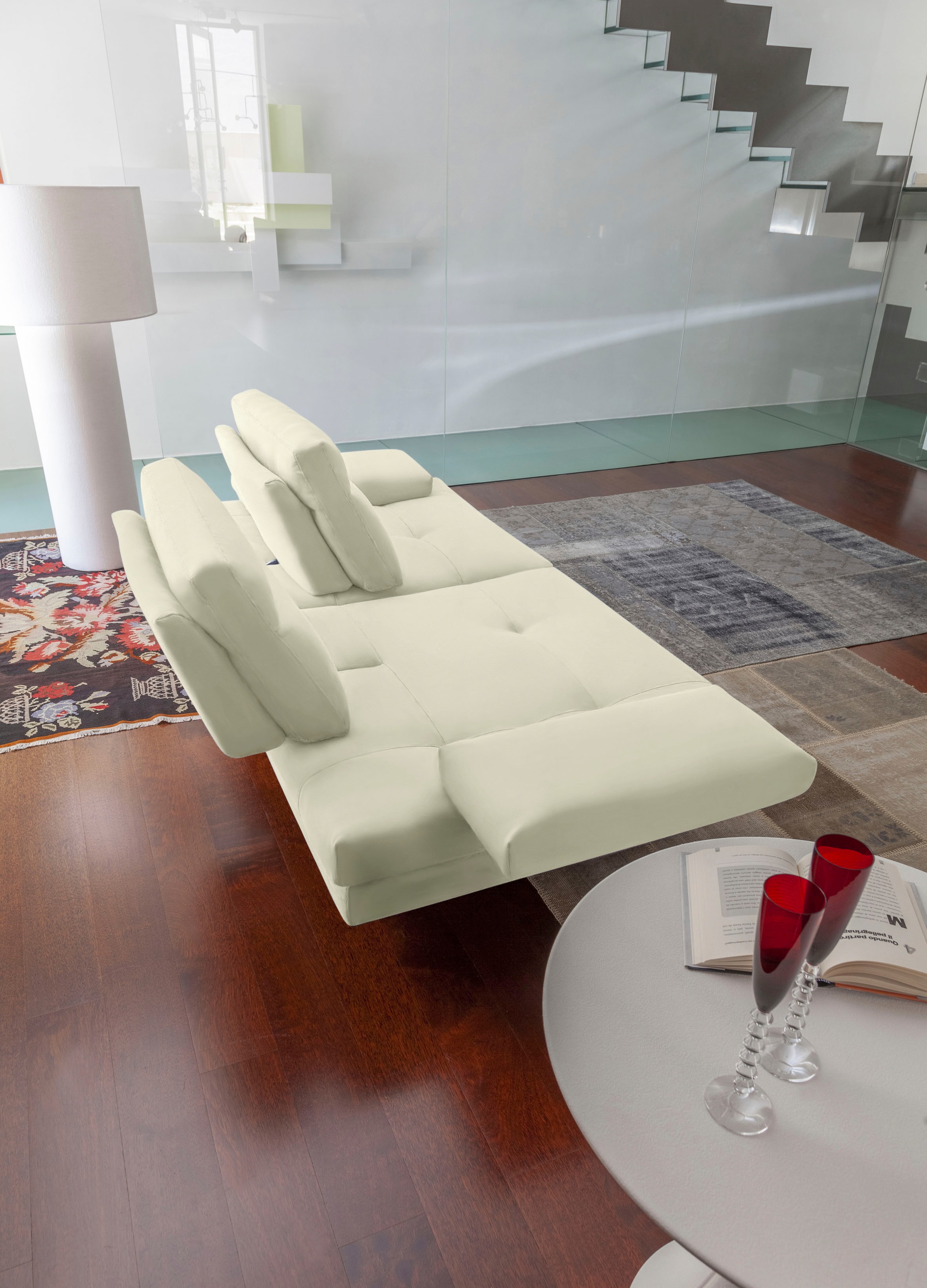 CALIA ITALIA 3-Sitzer »Toby Wing, Designsofa, hochwertige Verarbeitungsdetails, bequem«, inkl. Sitztiefenverstellung und Armteilfunktion, Füße in Schwarz matt