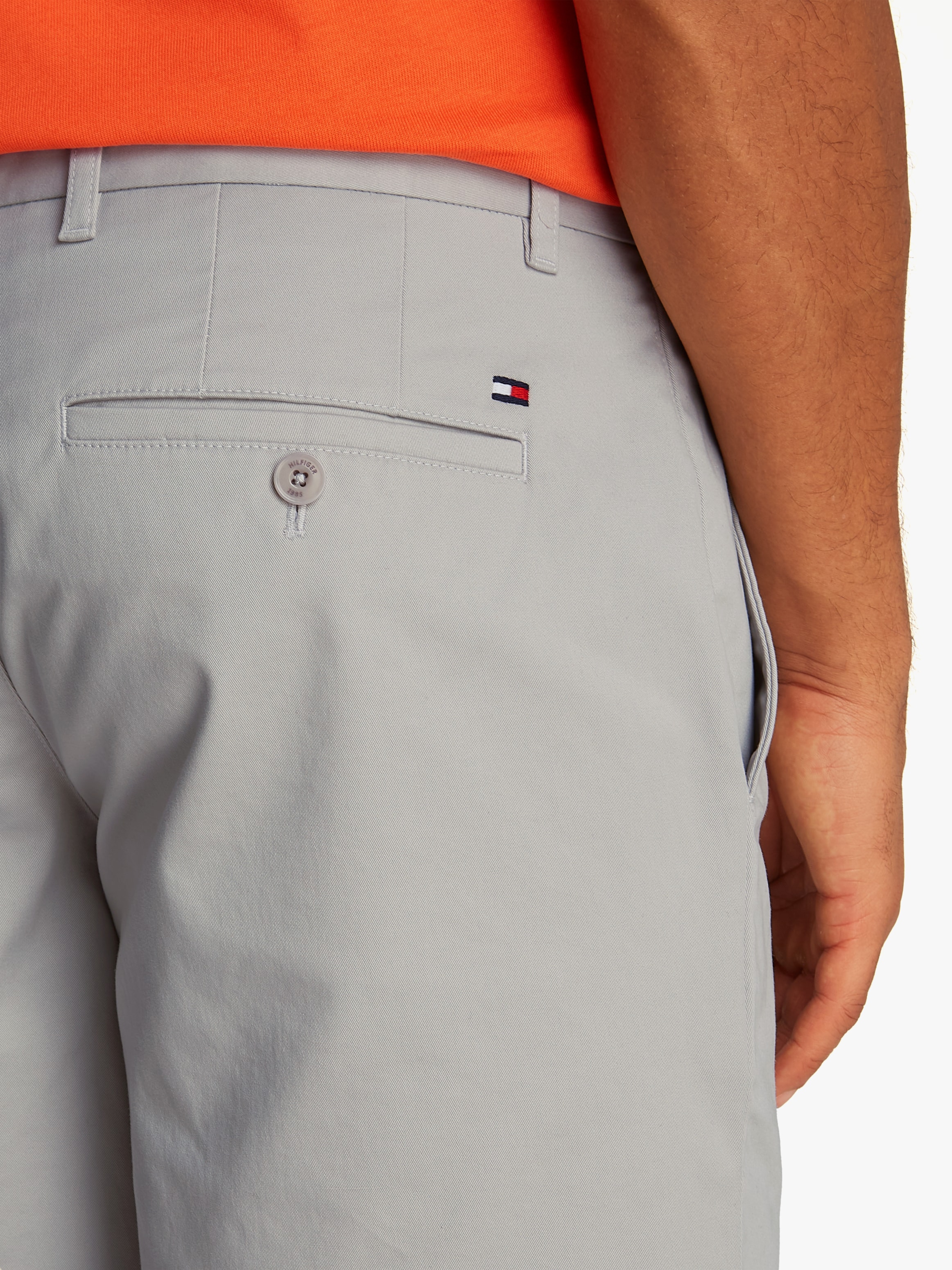 Tommy Hilfiger Chinoshorts »BROOKLYN SHORT 1985«, in klassischem Design