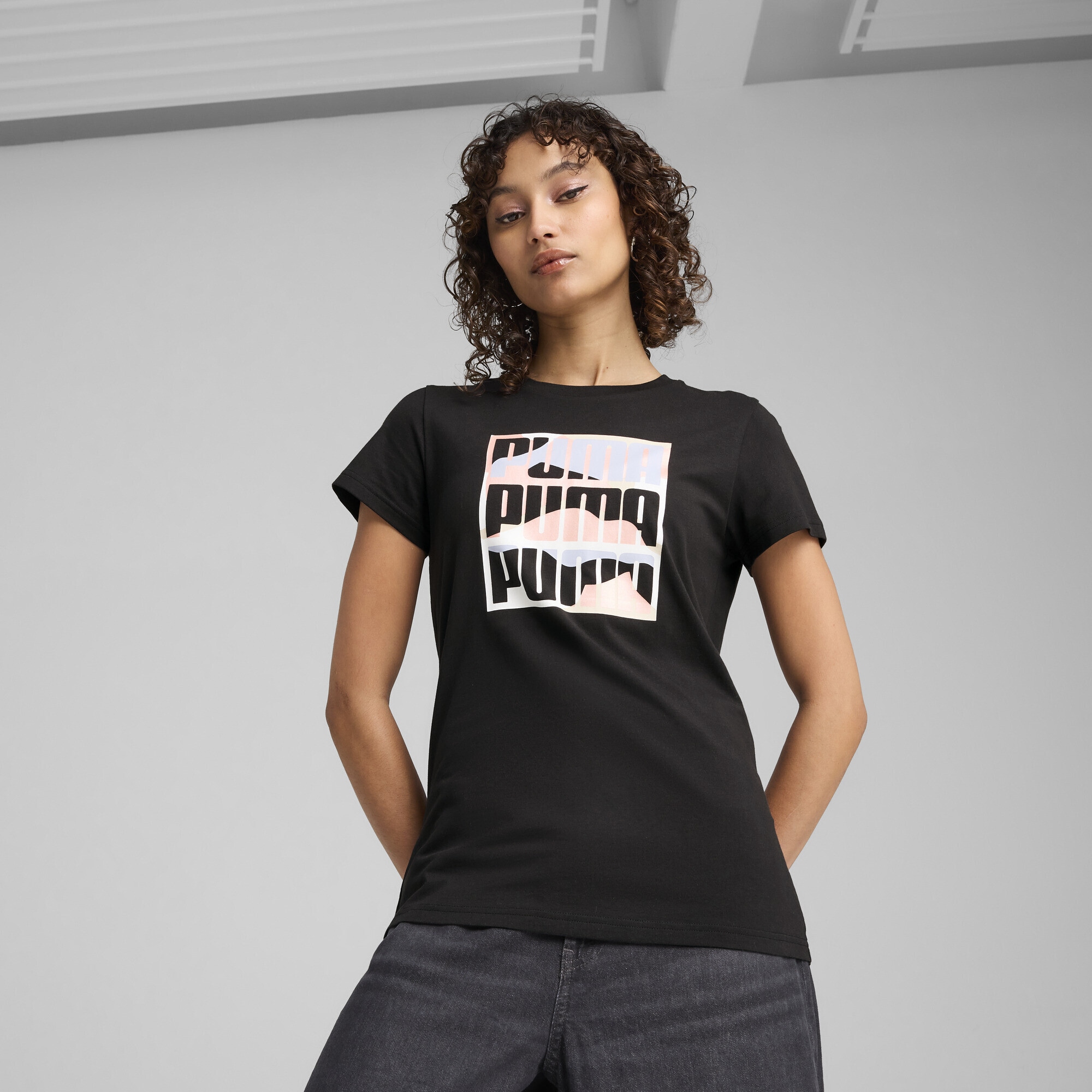 PUMA T-Shirt »GRAPHICS Mountain T-Shirt Damen«