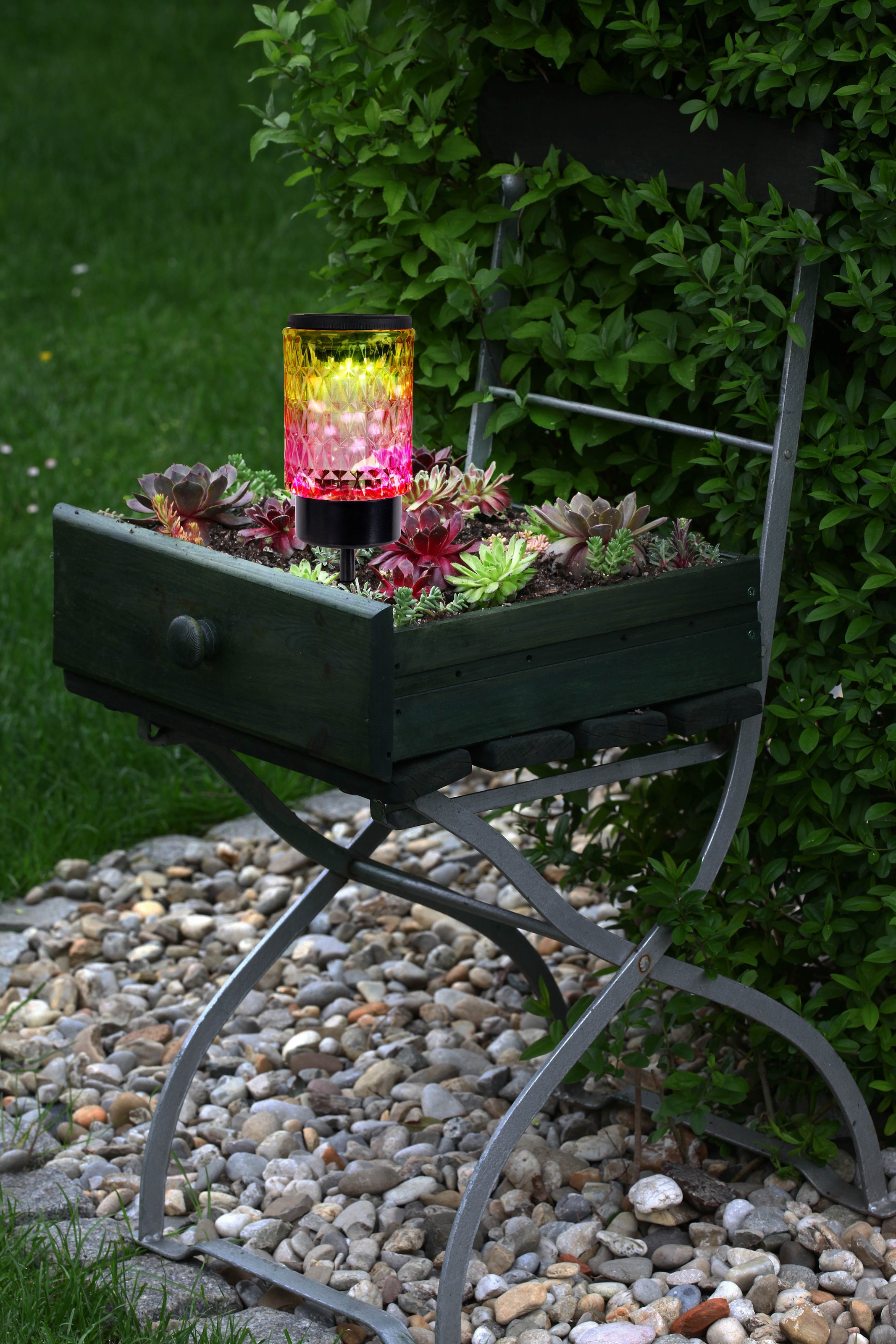 näve LED Solarleuchte »Mila«, 2 flammig, Leuchtmittel LED-Modul | LED fest integriert, 2er Set Dekoerdspieß, Glas 1x rot, 1x blau, Dämmerungssensor, H: 25cm