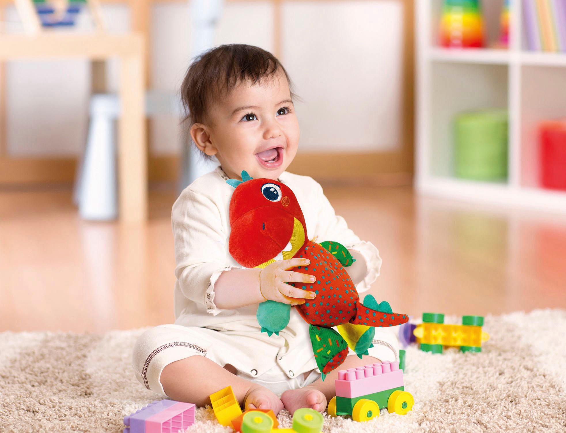 Clementoni® Plüschfigur »Baby Clementoni, Mein kleiner Dino«, Mit leuchtendem Bäuchlein und Melodien