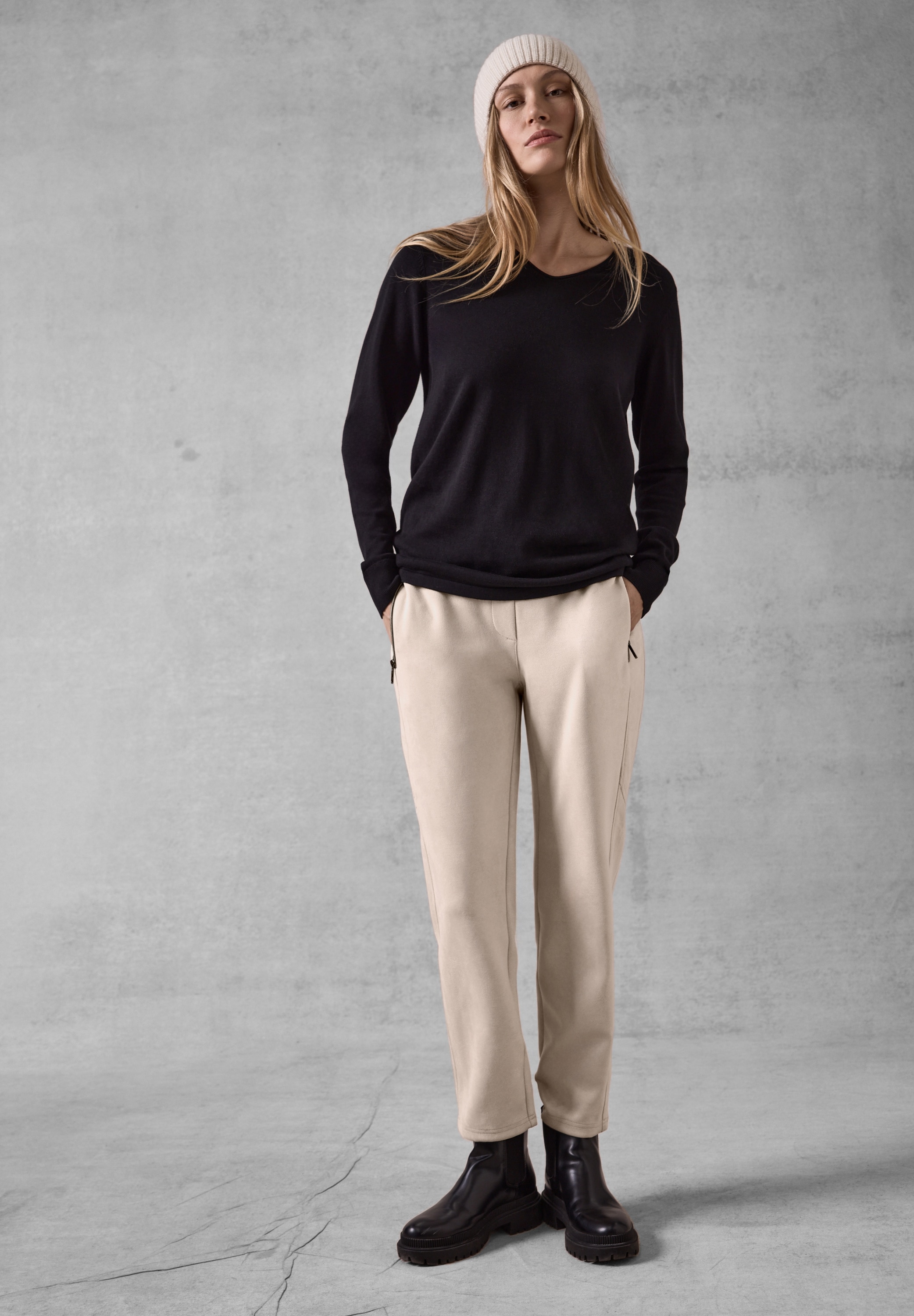 Cecil Jogger Pants, Middle Waist
