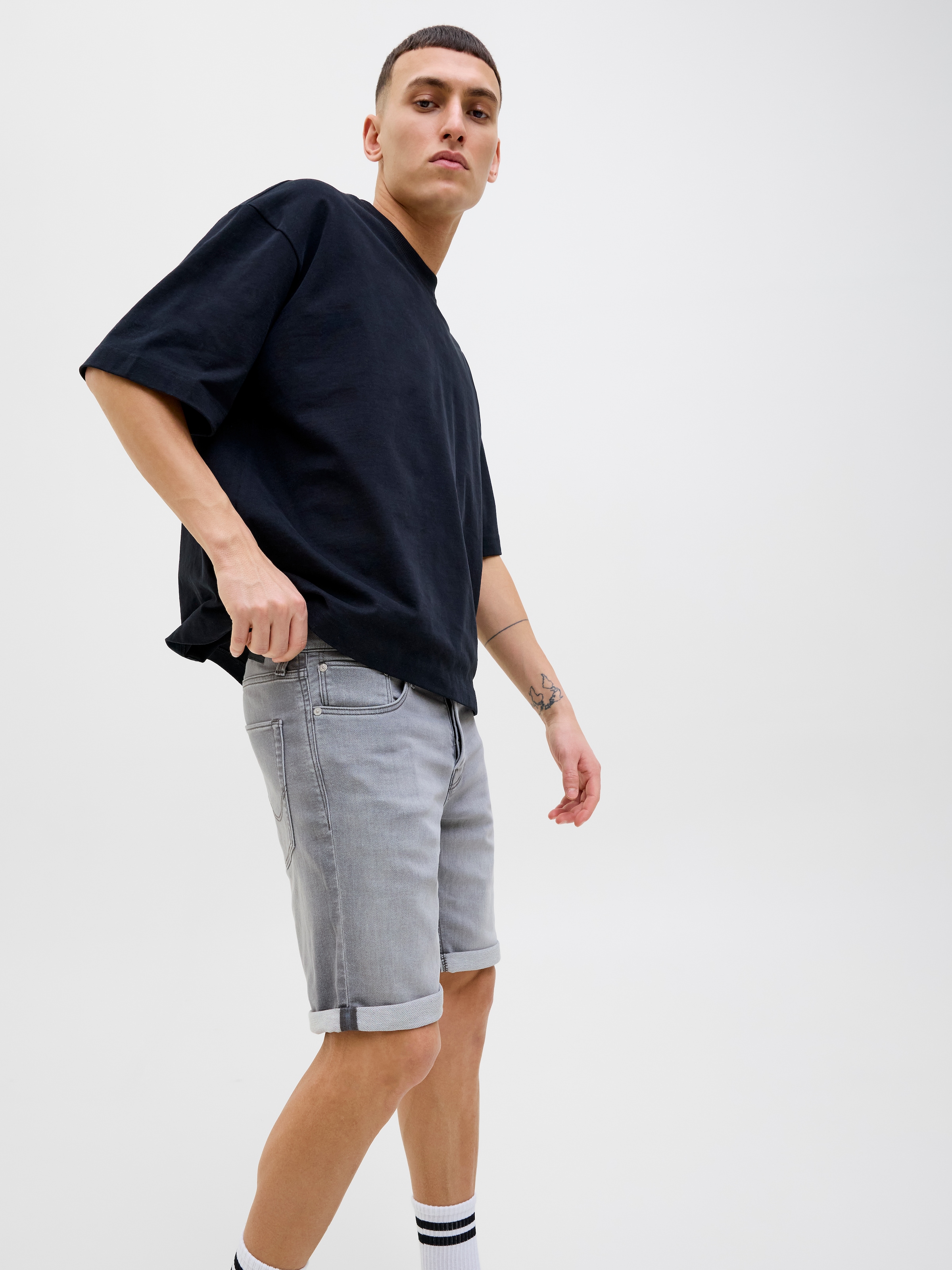 Jack & Jones Shorts »JJIRICK JJICON I.K. SHORTS GE 063 SN«, im Five-Pocket Style