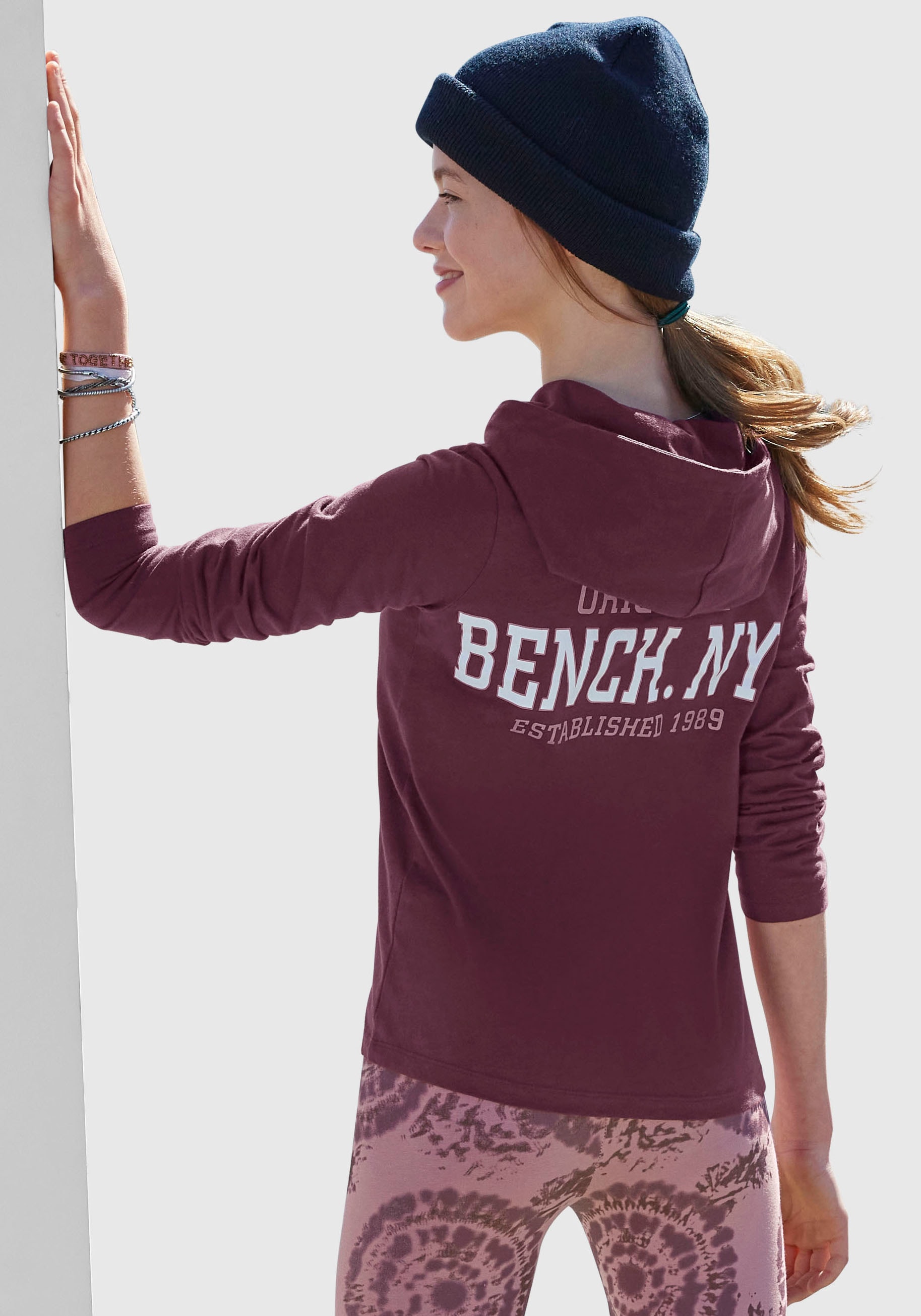 Bench. Langarmshirt, mit Kapuze und online kaufen BAUR Rückendruck 