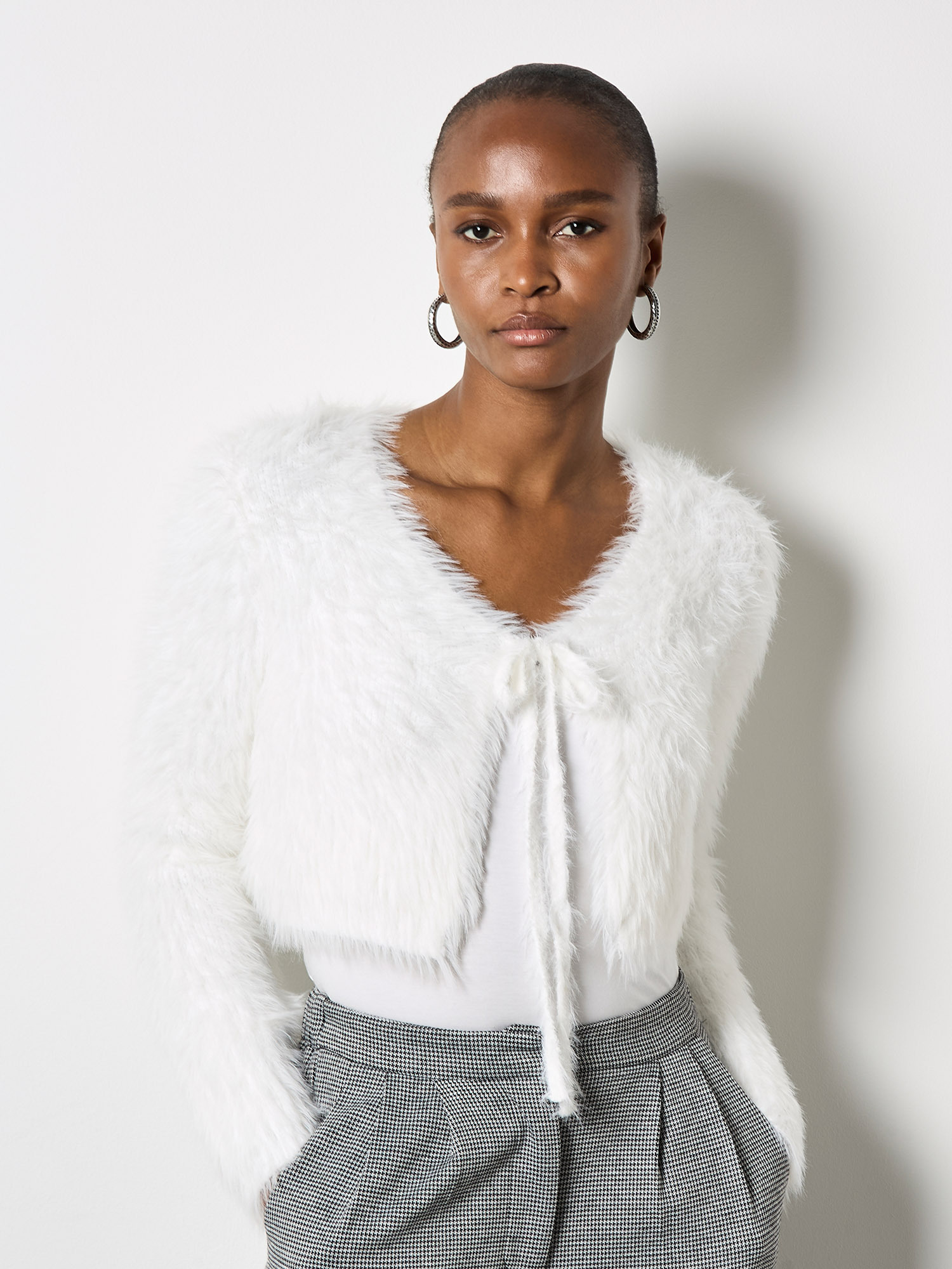 Apricot Bolero "Bolero Jacke in super fluffiger Ware" in kurzer Länge