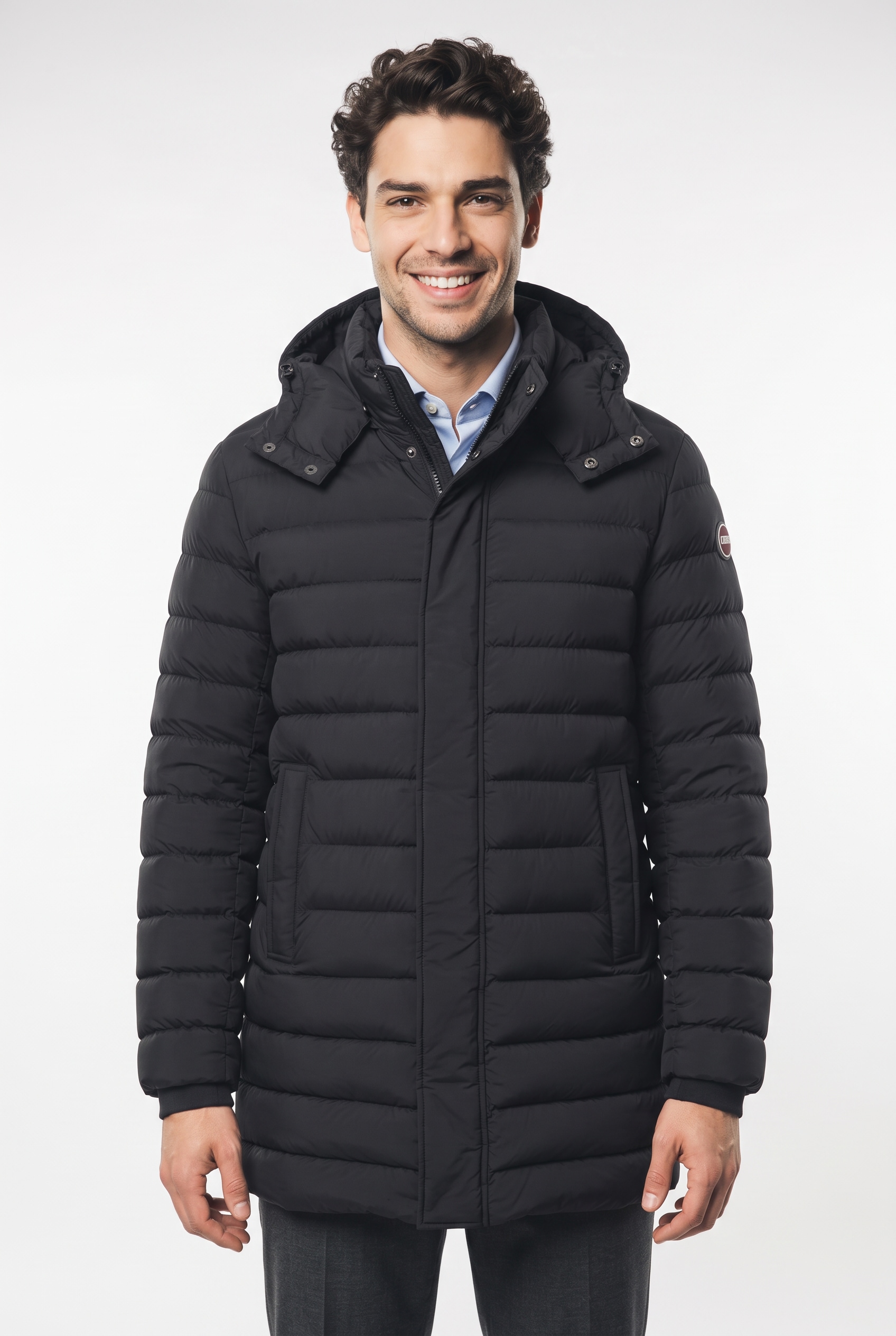 Colmar Daunenjacke mit Kapuze mit abnehmbarer Kapuze, Seitenschlitze mit Reißverschluss