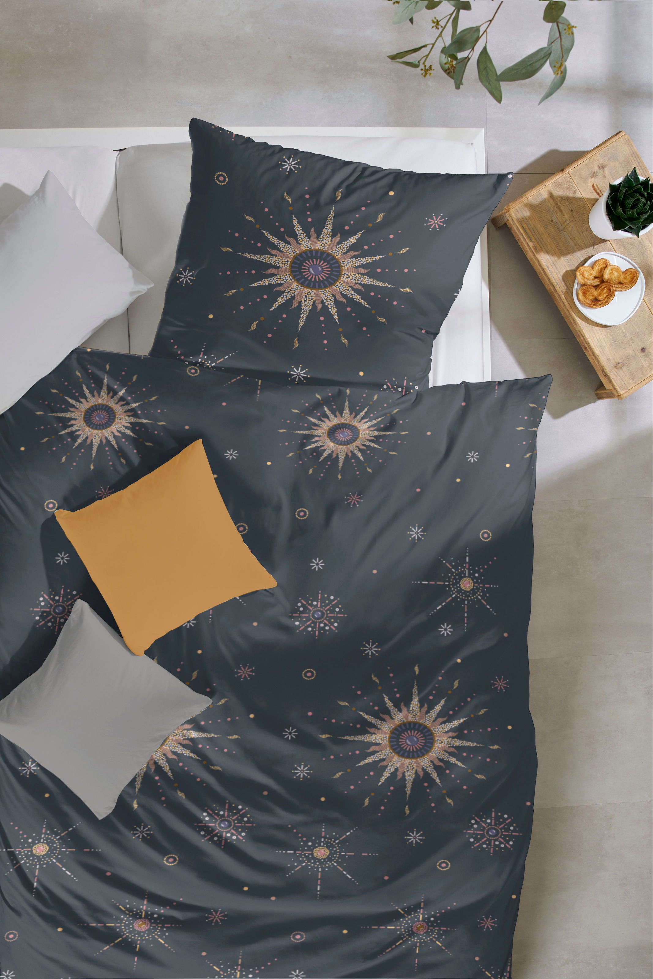 Primera Bettwäsche »Mako-Satin Bettwäsche "Ancient Moon"«, Mit modernen Mondsymbolen
