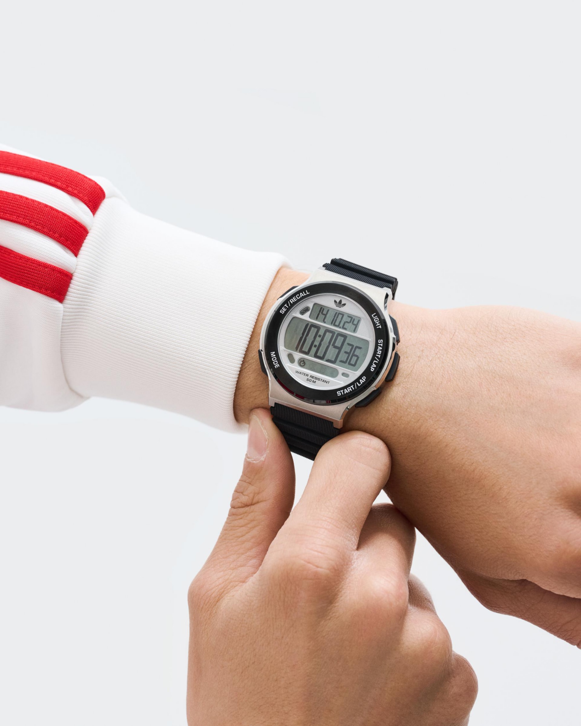 adidas Originals Chronograph »EXPRESSION THREE DIGITAL«, Quarzuhr, Armbanduhr, Herrenuhr, Damenuhr,Silikonarmband,Stoppfunktion