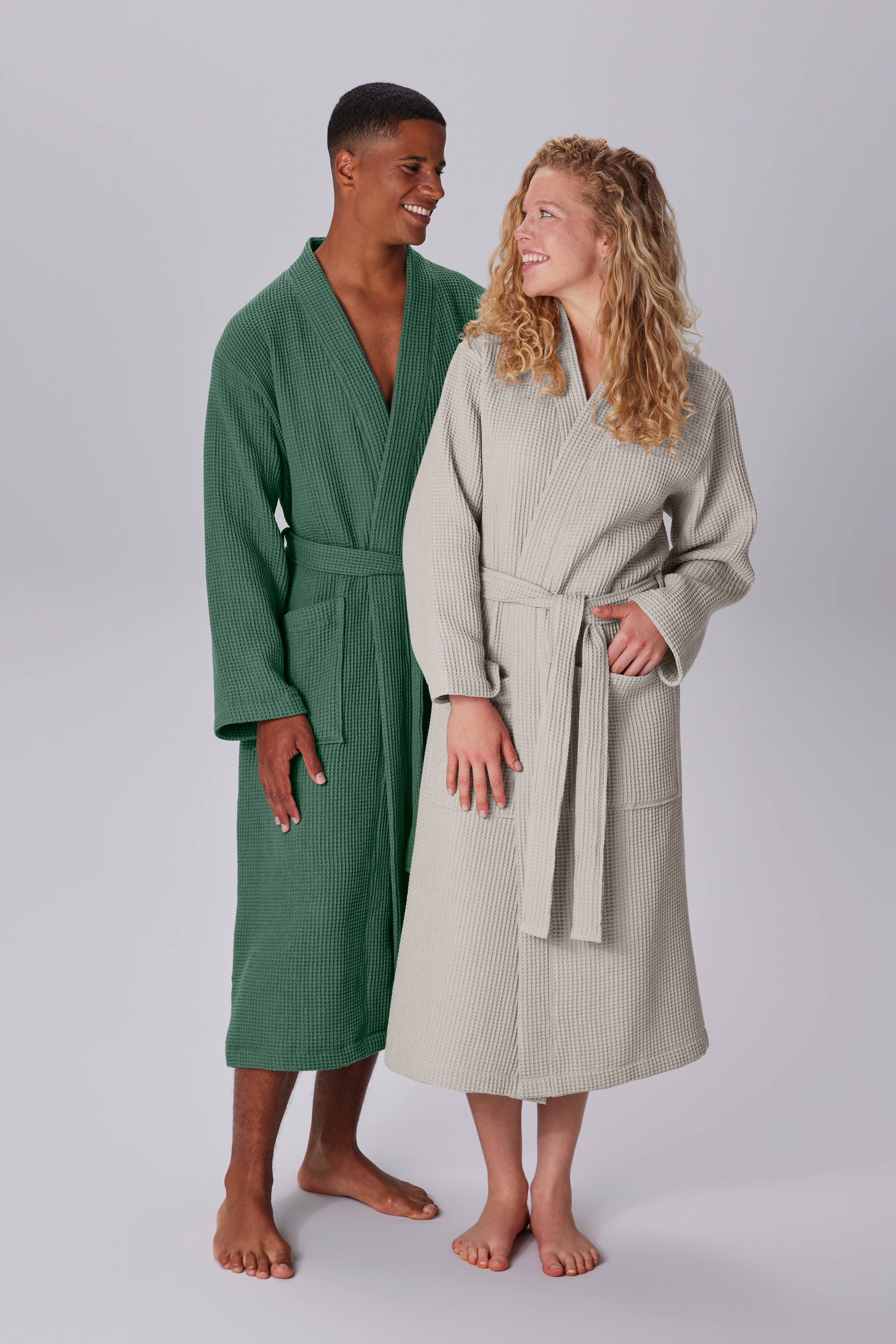 my home Unisex-Bademantel »Inga, ideal für Sauna & Spa, Hotelbademantel, Morgenmantel«, (1 St.), Waffelpiqué, kleines Packmaß, Taschen, Damen & Herren, S-3XL