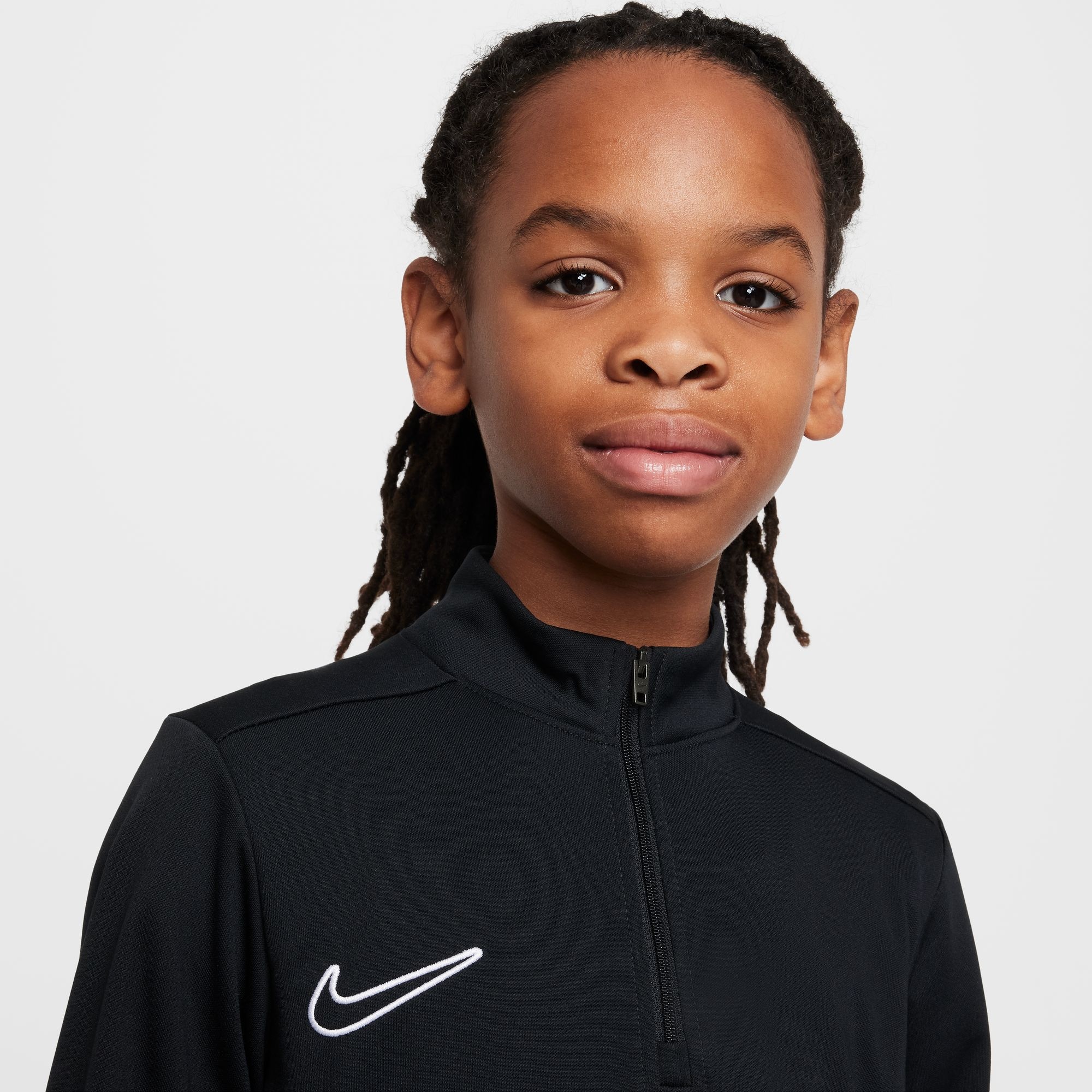 Nike Trainingsshirt »K NK DF ACD25 DRIL TOP -PD« für kühleres Wetter, mit Daumenöffnungen an den Bündchen