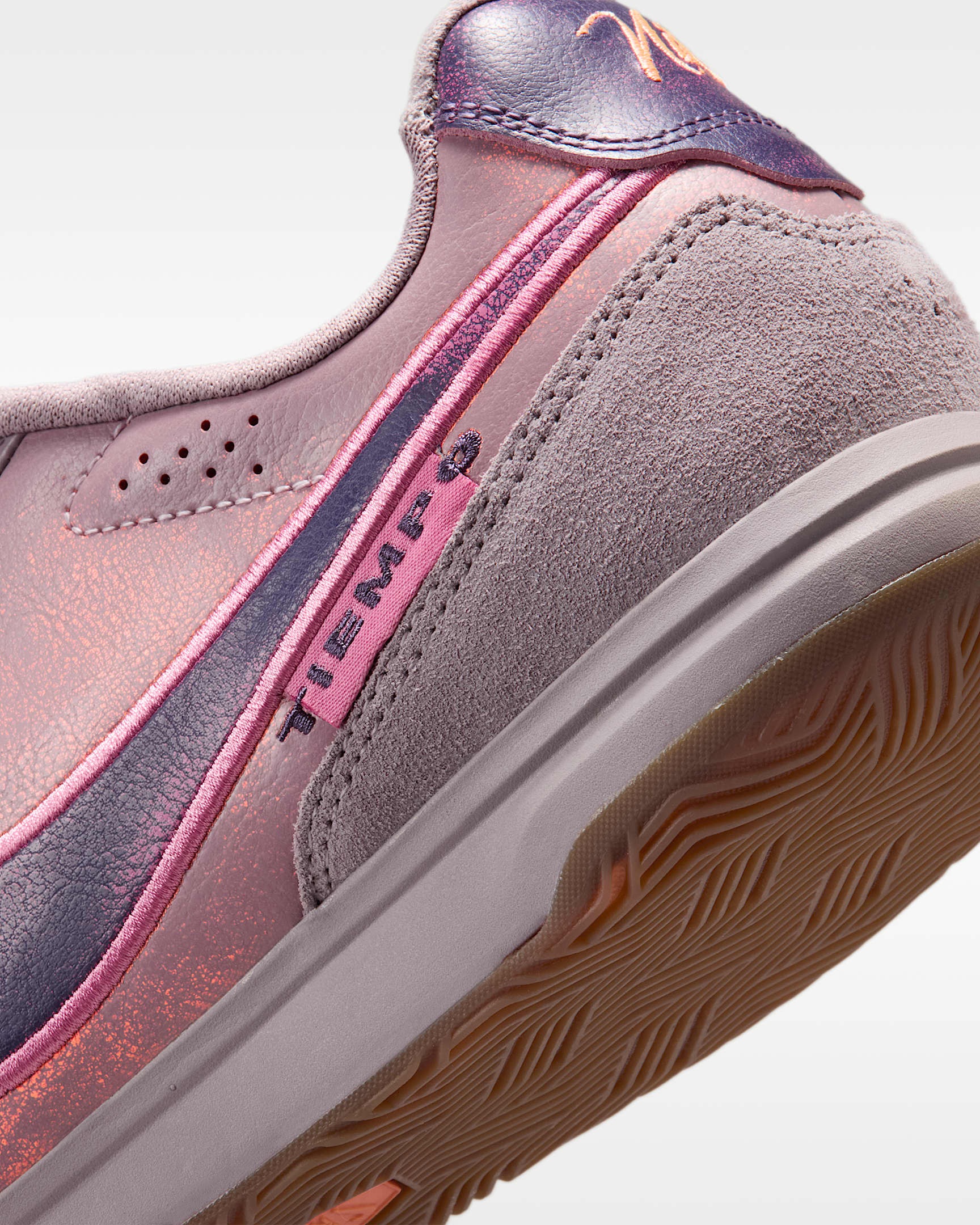 Nike Fußballschuh »TIEMPO STREETGATO PRM«  Für den Einsatz auf Hart- und Hallenplätzen und auf der Straße