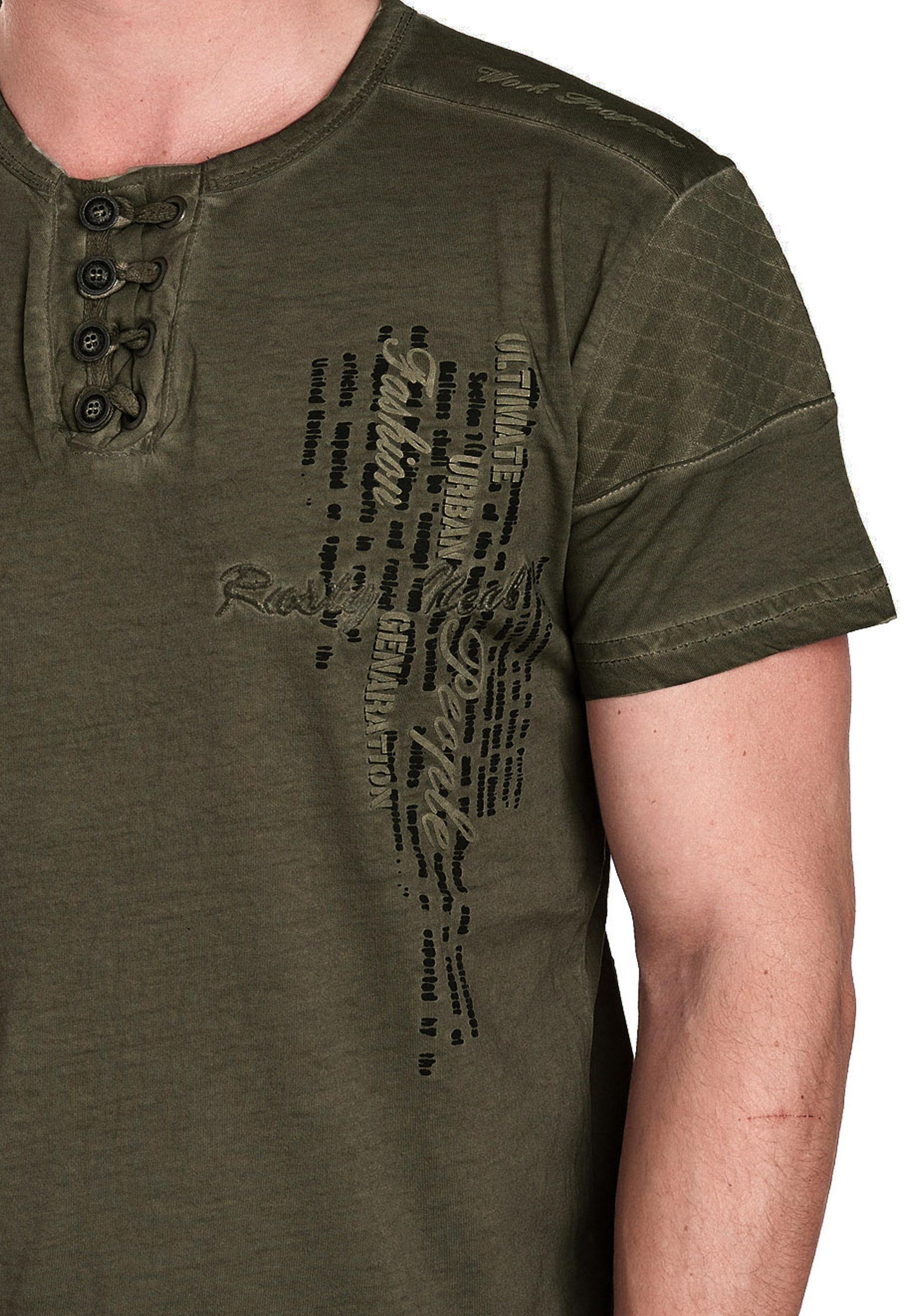 Rusty Neal T-Shirt, mit schicker Knopfleiste