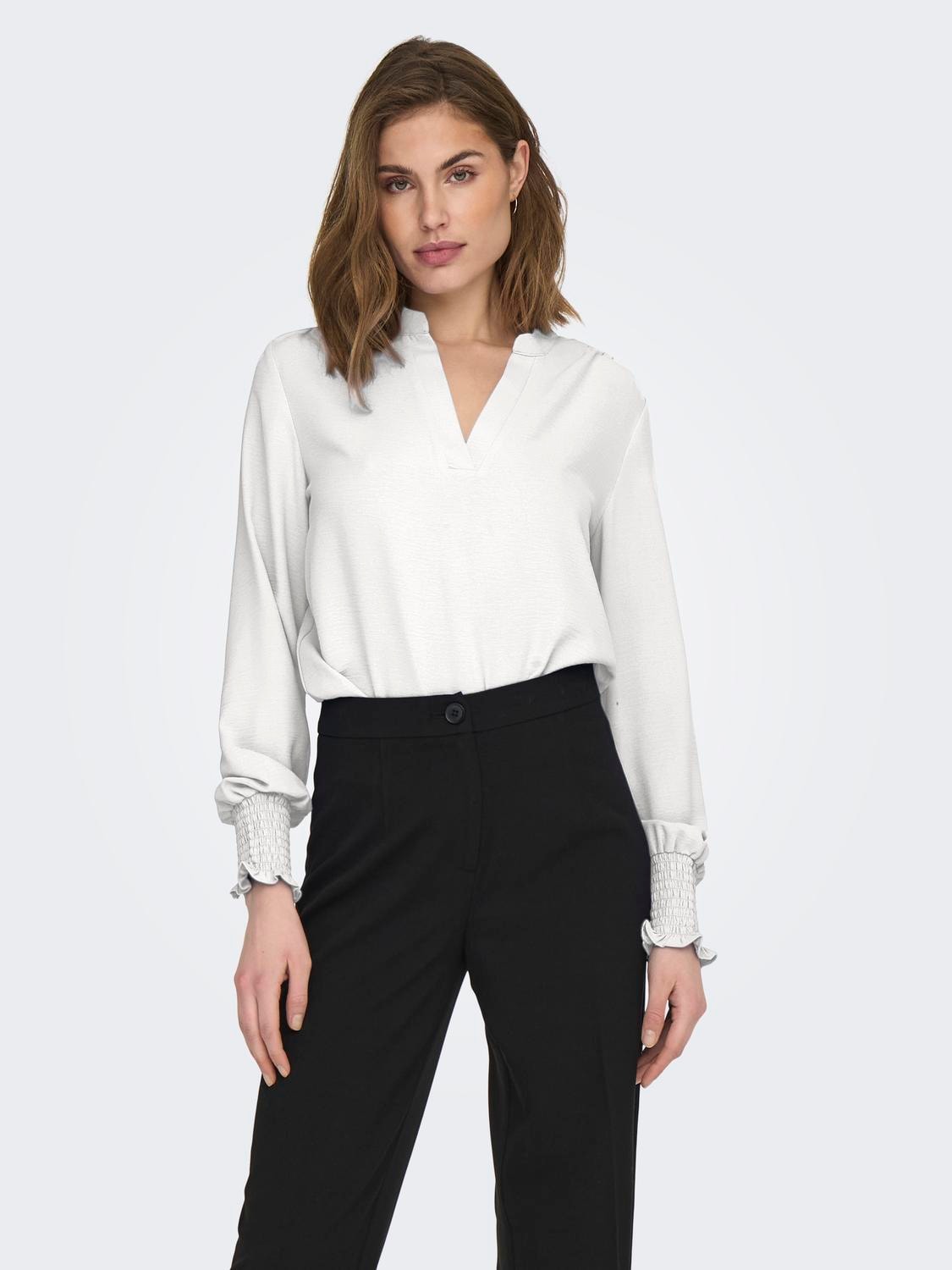 ONLY Blusenshirt "ONLMETTE V-NECK LS SMOCK TOP NOOS WVN" Kunstfaser, regula günstig online kaufen