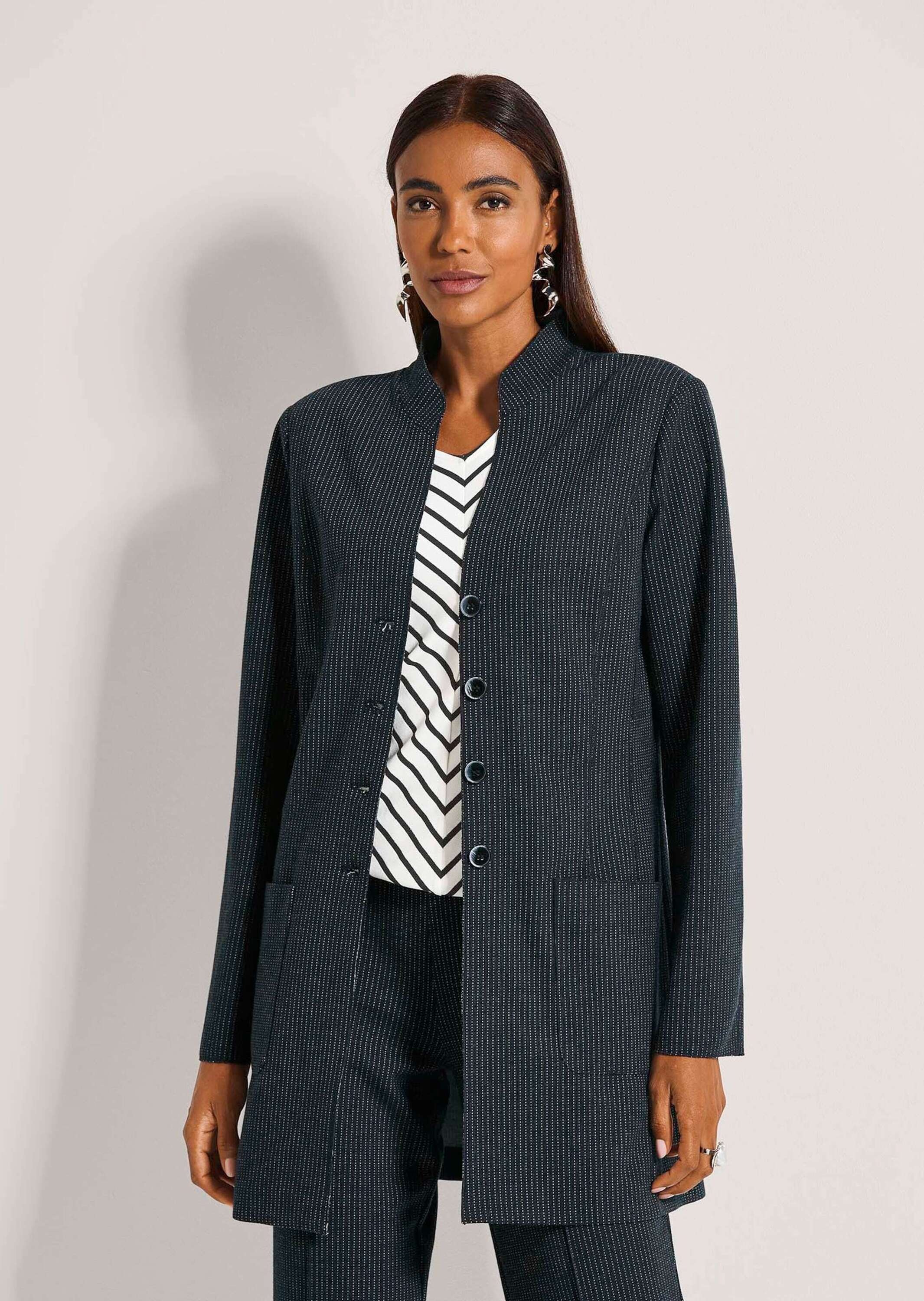 Madeleine Longblazer Navy 2