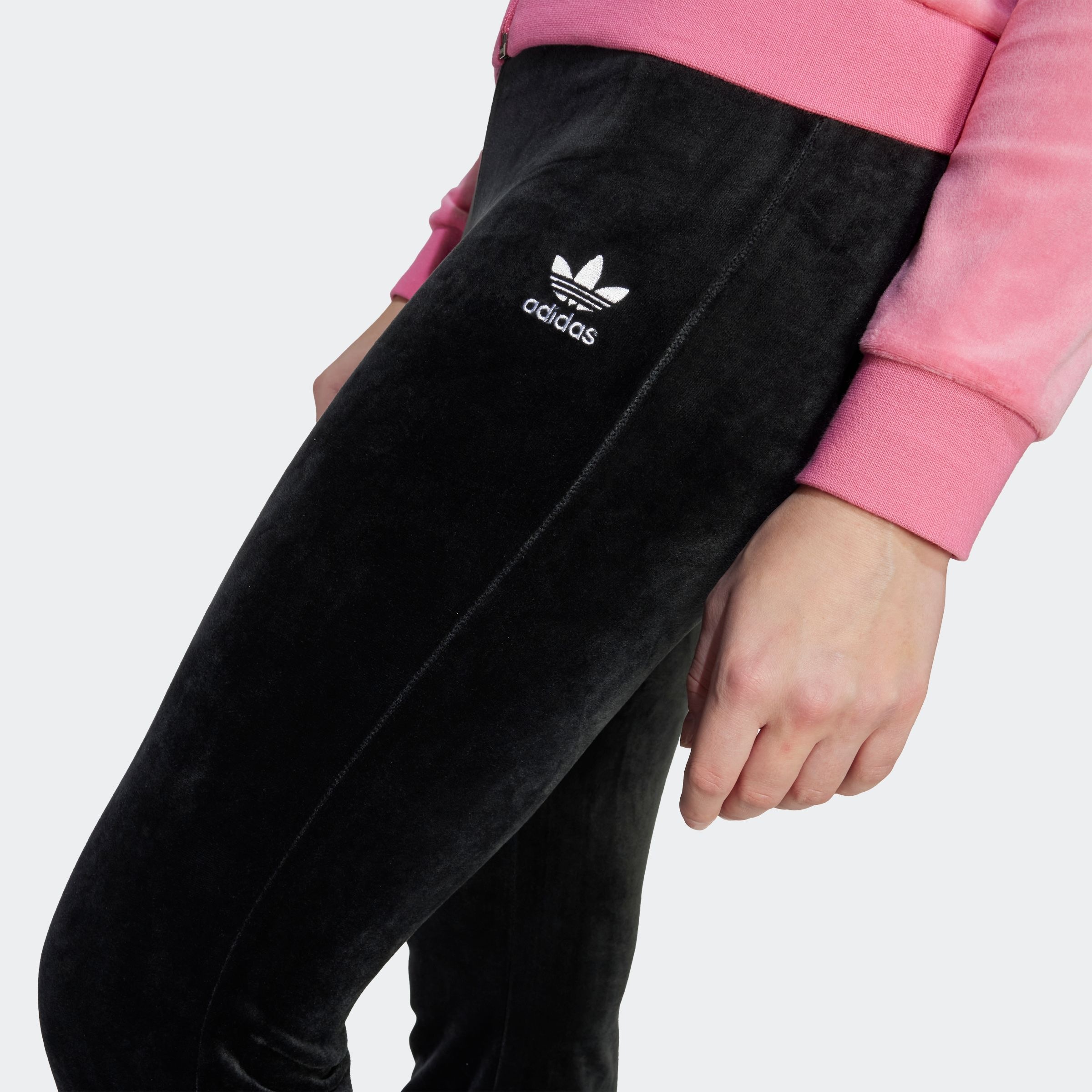 Thumbnail - adidas Originals Sporthose "VELOUR PANTS" sportlicher Stil, für Kinder, aus Polyester und Elasthan
