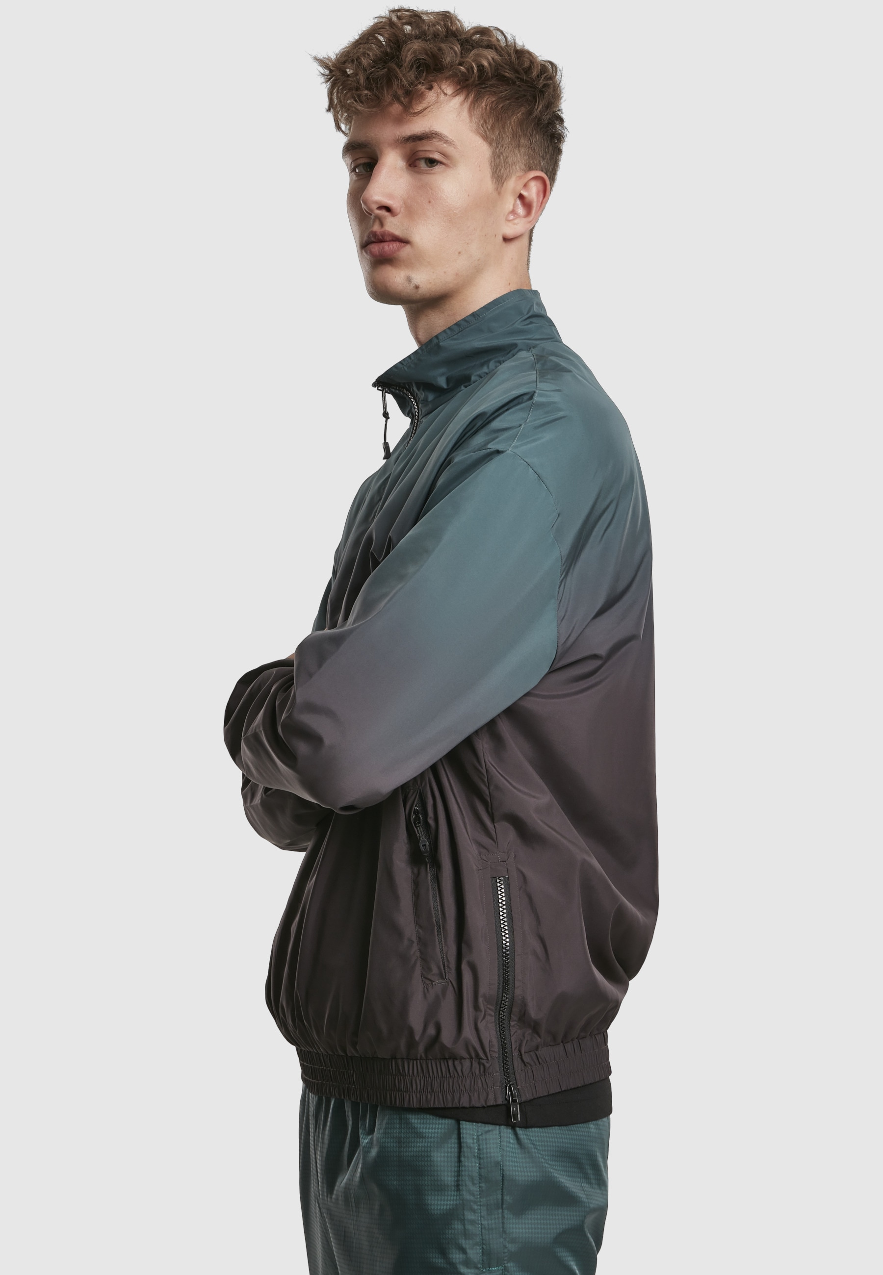 URBAN CLASSICS Allwetterjacke »Urban Classics Herren Gradient Pull Over Jacket« 1 Stk. tlg. ohne Kapuze