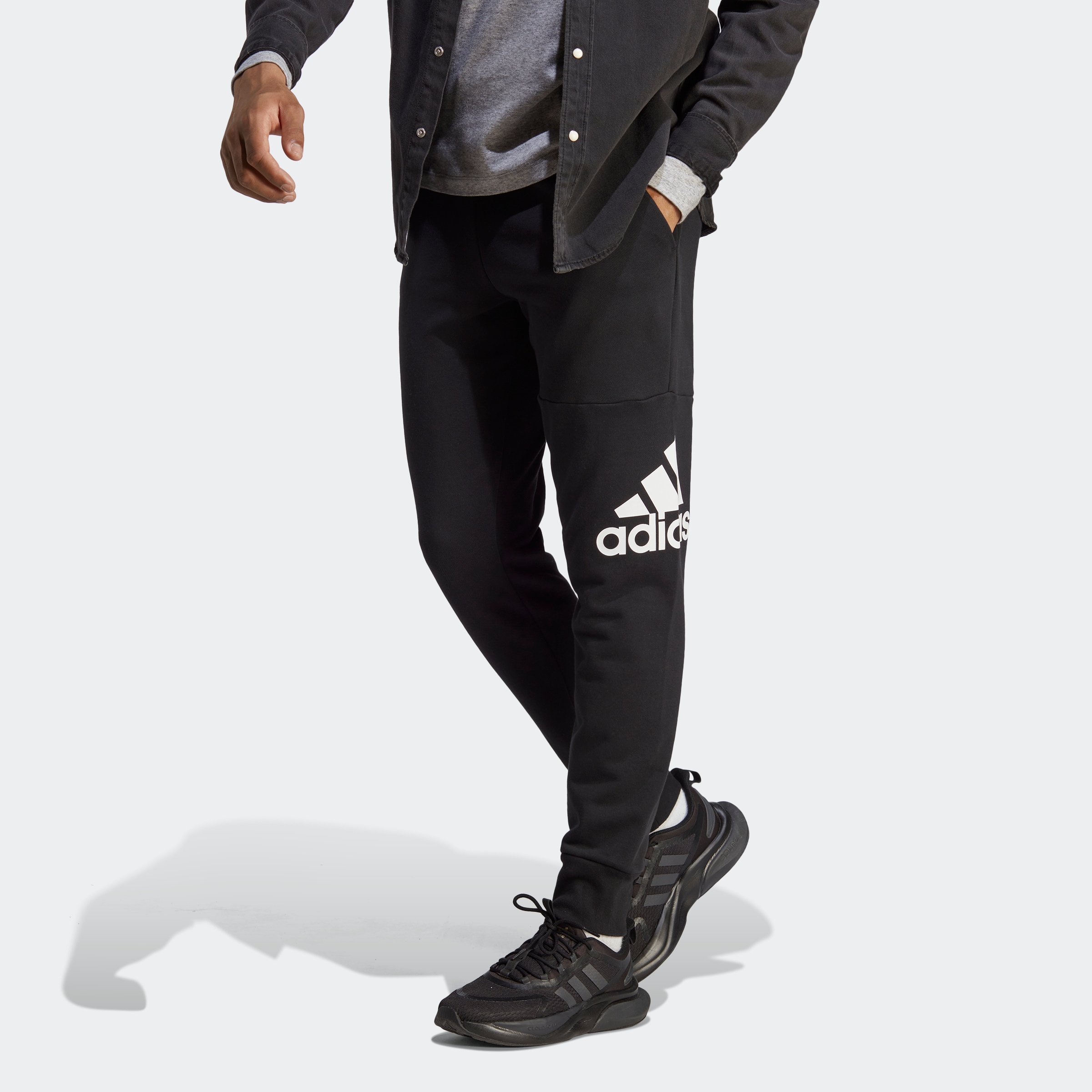 adidas Sportswear Sporthose "ESSENTIALS FRENCH TERRY TAPERED CUFF LOGO HOSE", (1 tlg.)