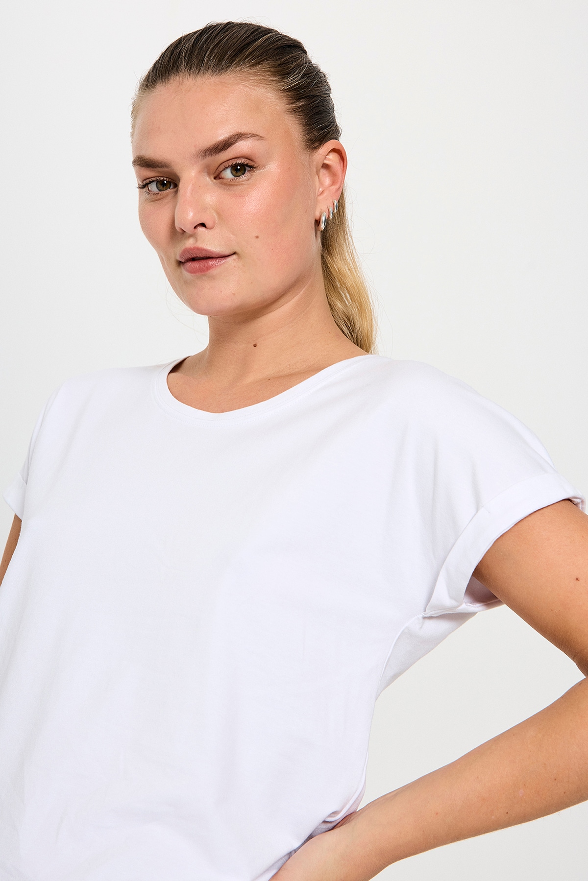 FREEQUENT T-Shirt »FQJOKE« bequem geschnitten, mit Ärmelaufschlag