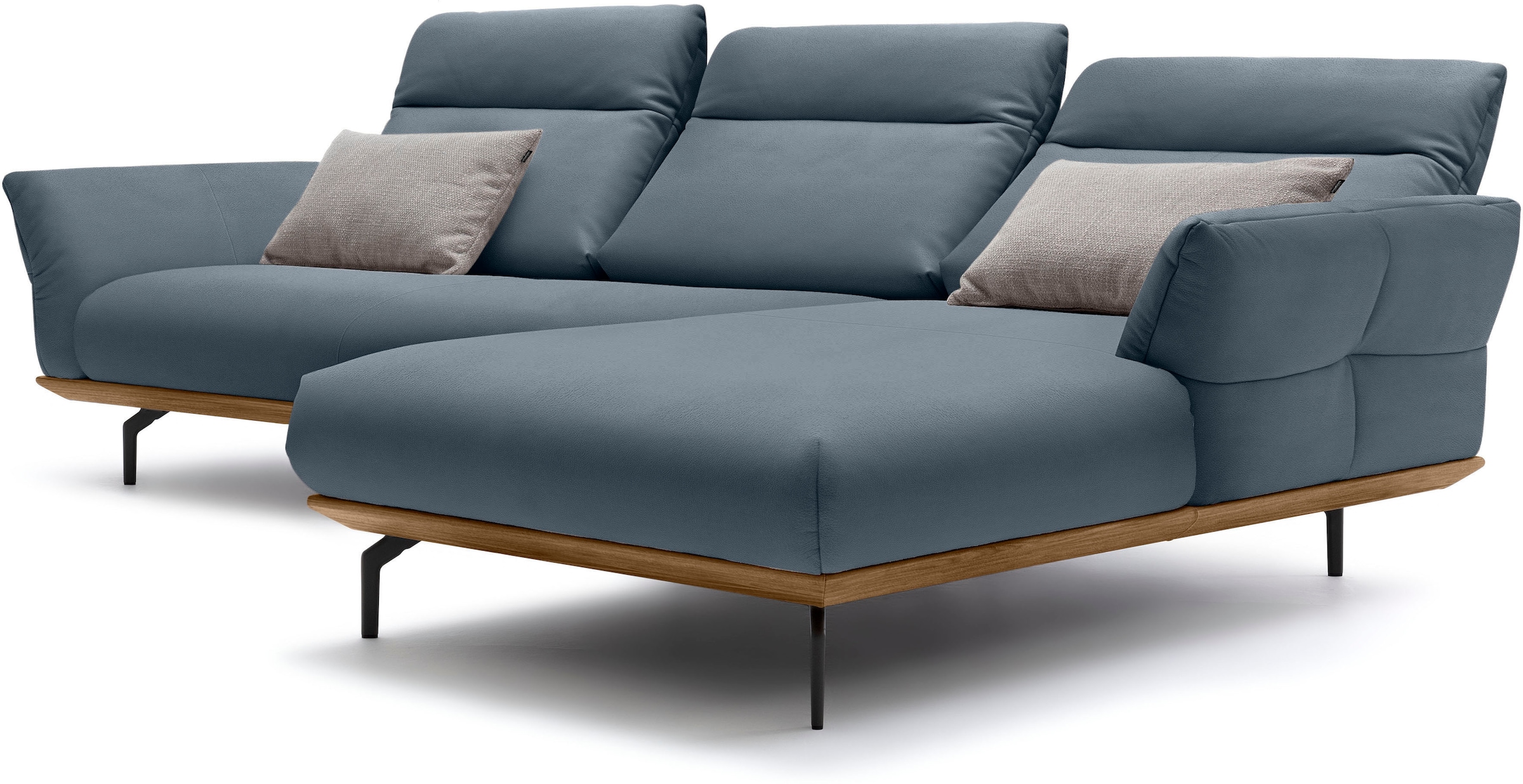 Creation BY ROLF BENZ Ecksofa »CR.460«, Sockel in Nussbaum, Winkelfüße in Umbragrau, Breite 318 cm