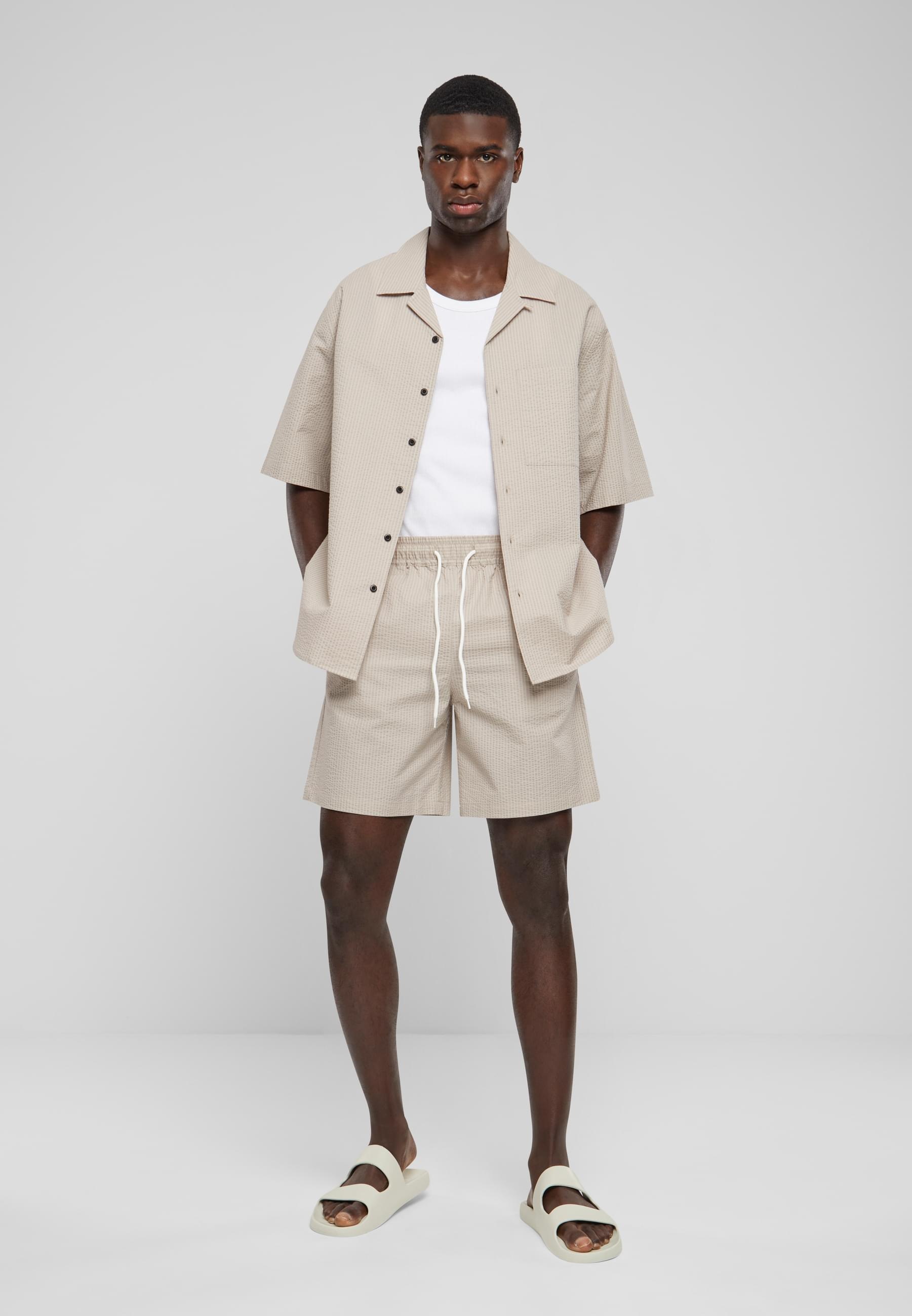 URBAN CLASSICS Shorts »Urban Classics Herren Basic Seersucker Shorts«, (1 tlg.)