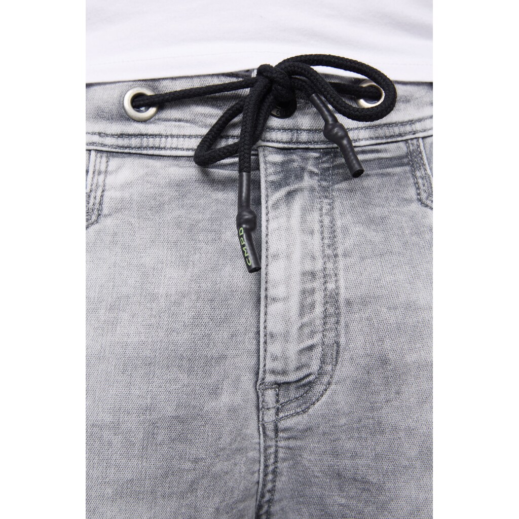 CAMP DAVID Regular-fit-Jeans, Beintaschen mit Druckknopfverschluss