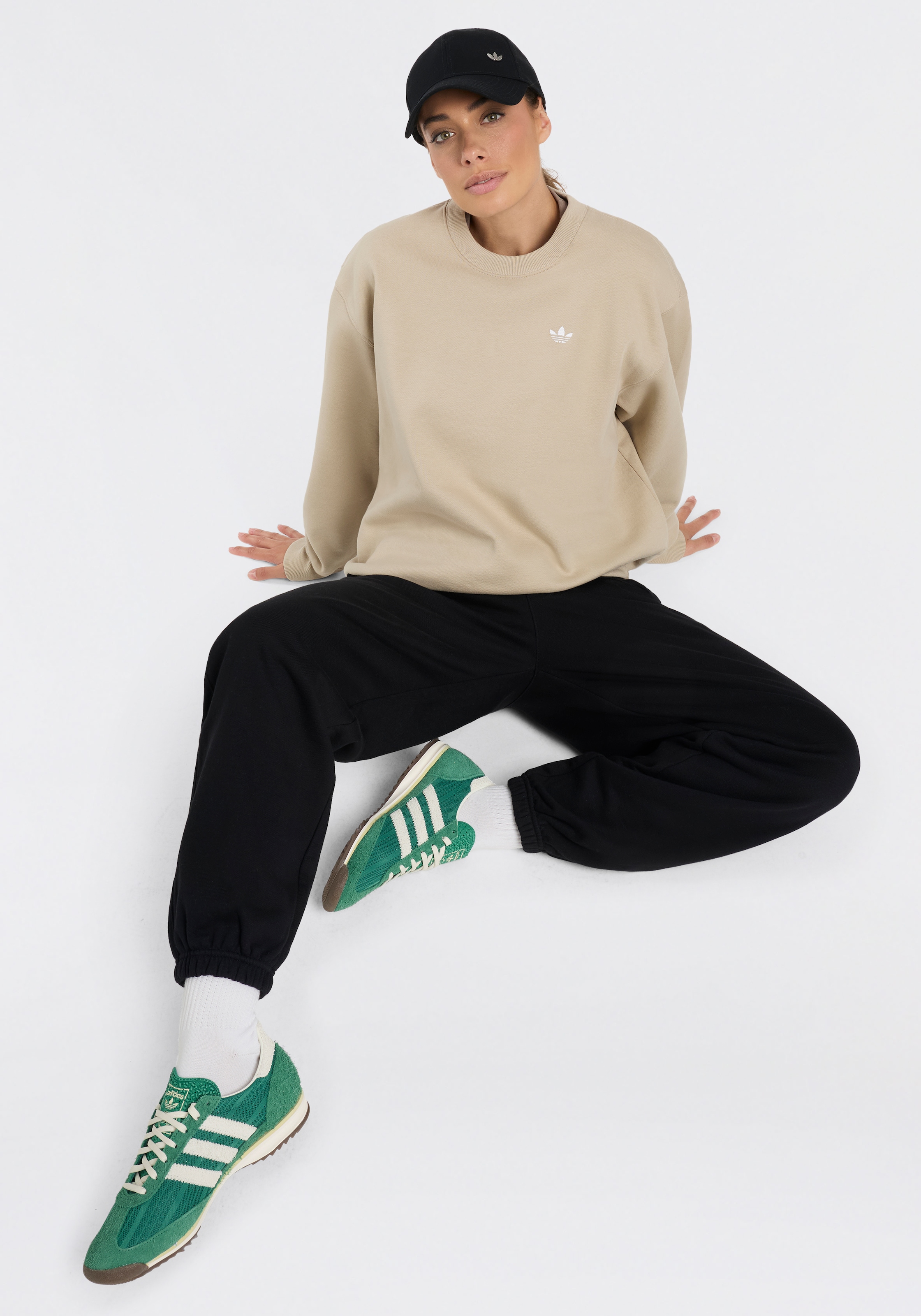 adidas Originals Sporthose »ESS JOGGER FT«  mit Baumwolle, normale Weite