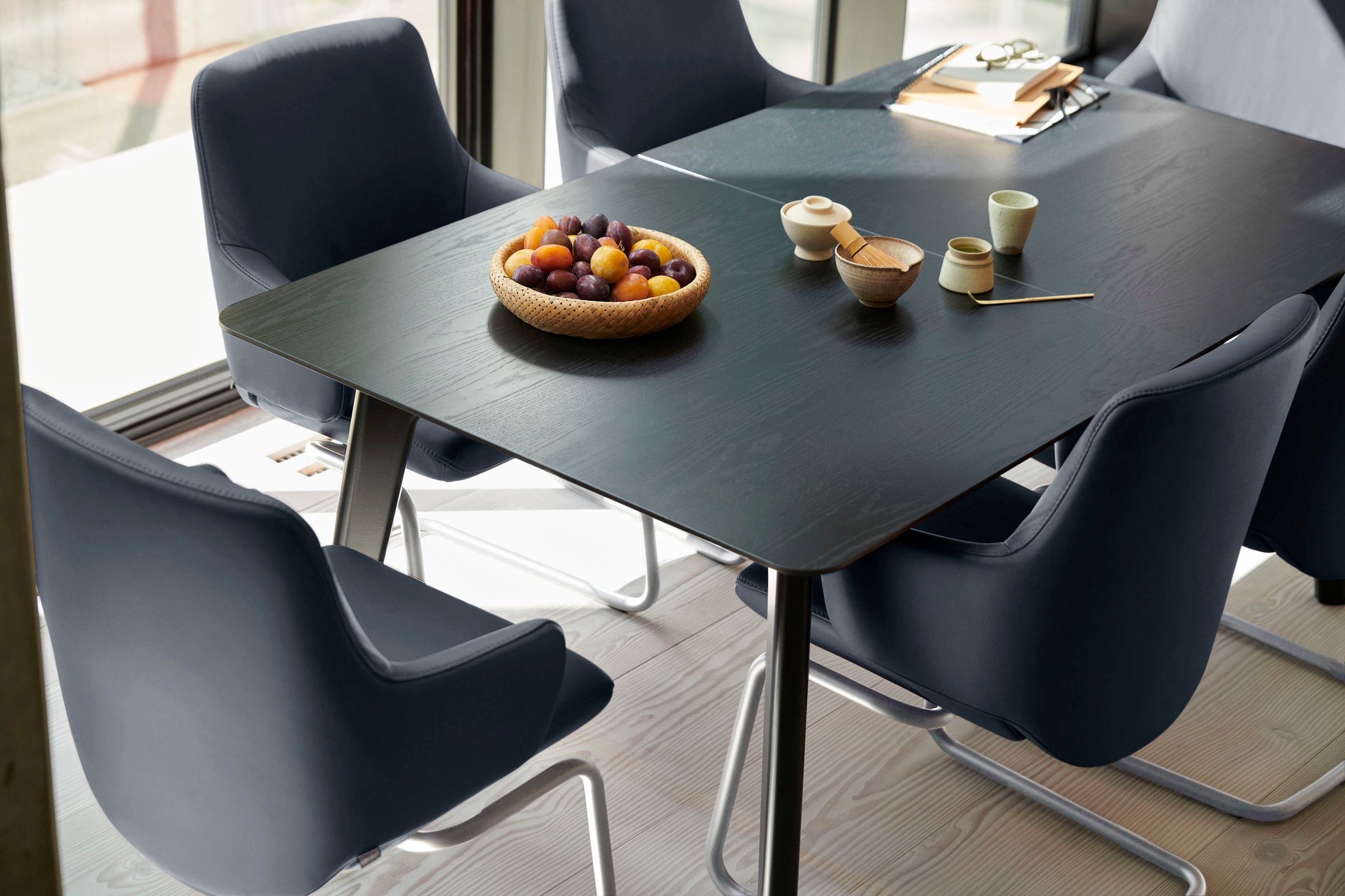 Stressless® Polsterstuhl »Laurel«, Leder PALOMA, Low Back mit Armlehne, Größe L, mit Beinen aus Stahl in Schwarz matt